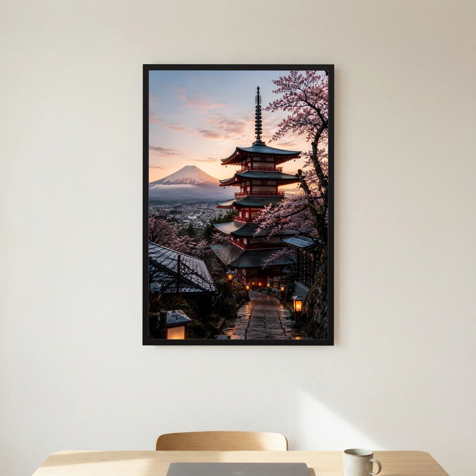 Japan-Pagode Poster im Hochformat mit Kirschblüten und Fuji bei Sonnenuntergang, schwarz gerahmt