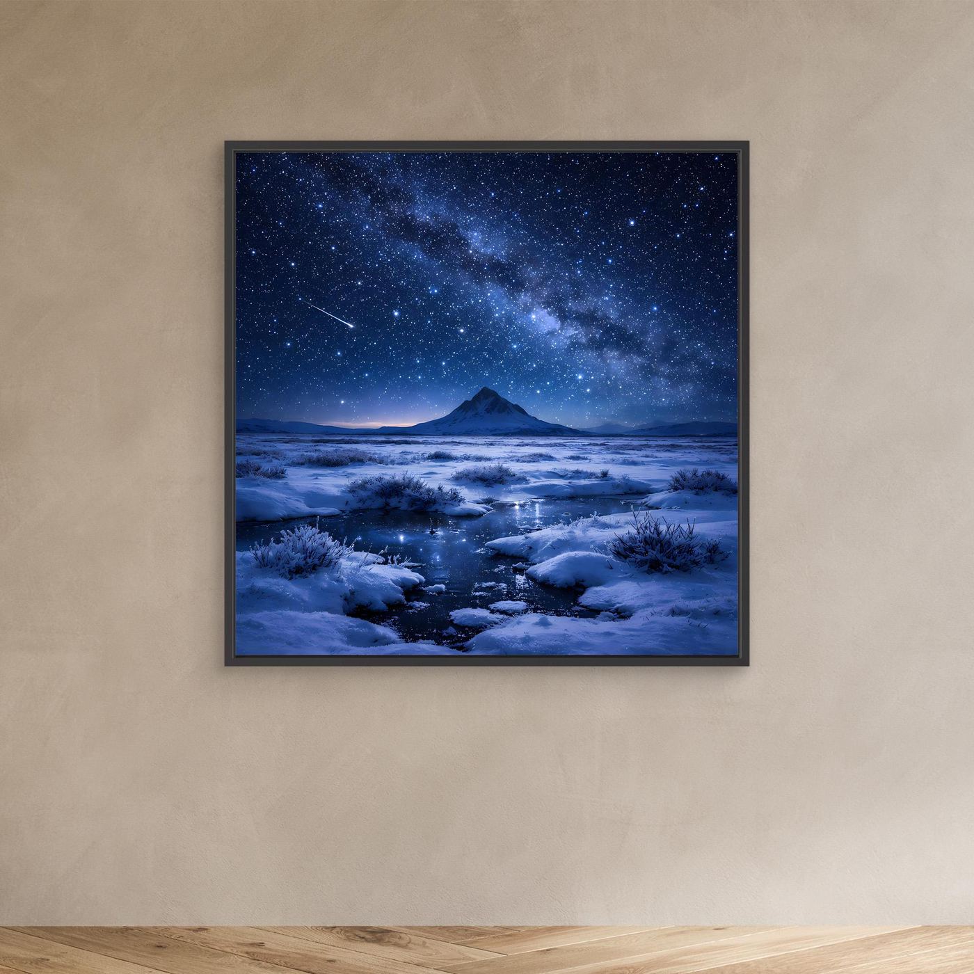 Leinwandbild Schneelandschaft mit Sternenhimmel, Polarlicht und Fluss im schwarzen Rahmen