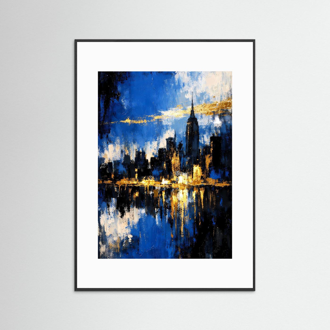 Gerahmter Skyline-Kunstdruck im Hochformat mit weißem Passepartout: Blautöne, goldene Akzente.