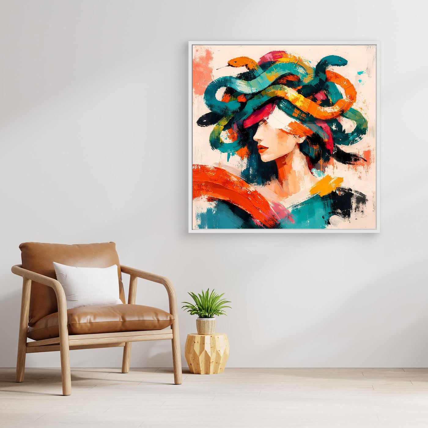 Wandbild mit Medusa-Porträt im Pop-Art-Stil, bunte Haare, weißer Rahmen