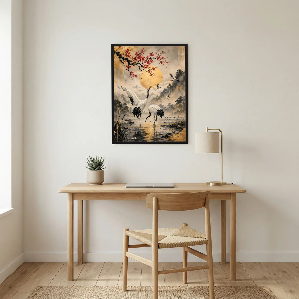 Gerahmtes Poster: Kraniche vor goldener Sonne, rote Blüten und Berglandschaft