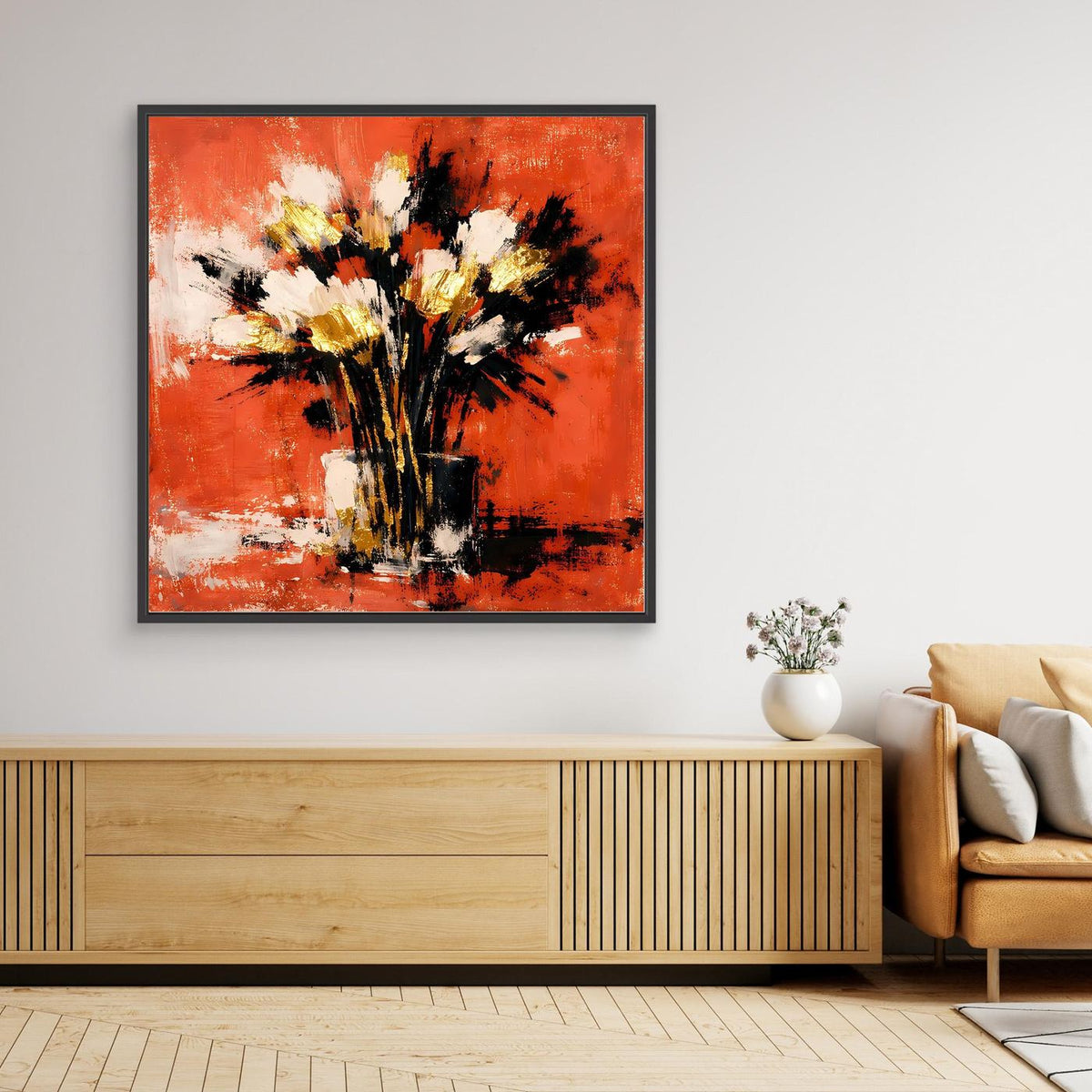 Abstraktes Blumenstrauß-Wandbild: roter Hintergrund, schwarze Vase, weiße Akzente, schwarzer Rahmen