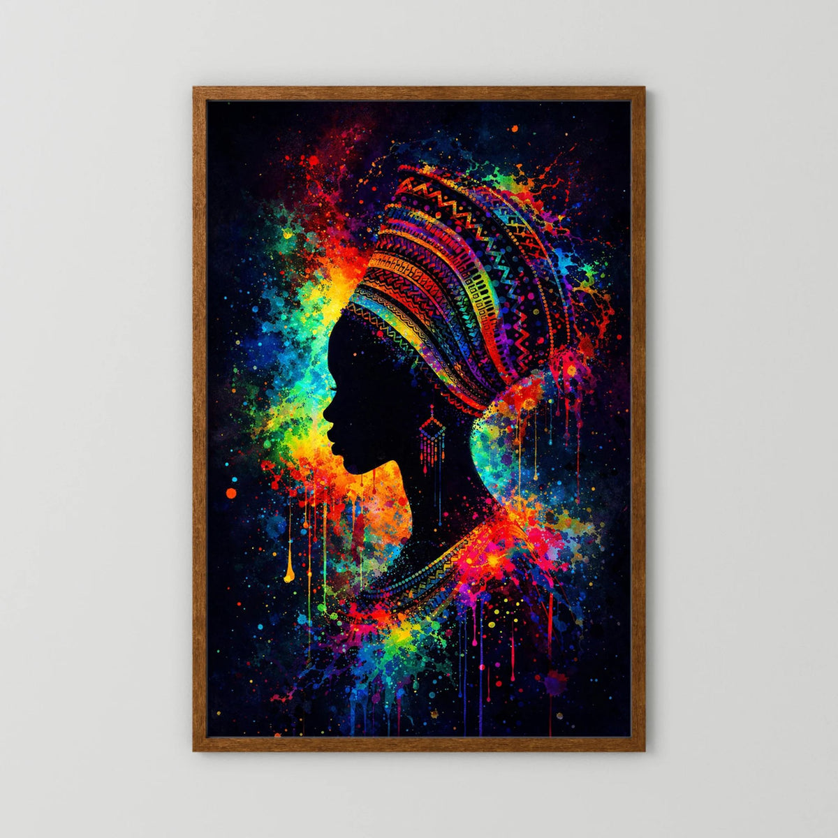 Poster im Holzrahmen mit Frauensilhouette im Profil und regenbogenfarbenem Kopfschmuck