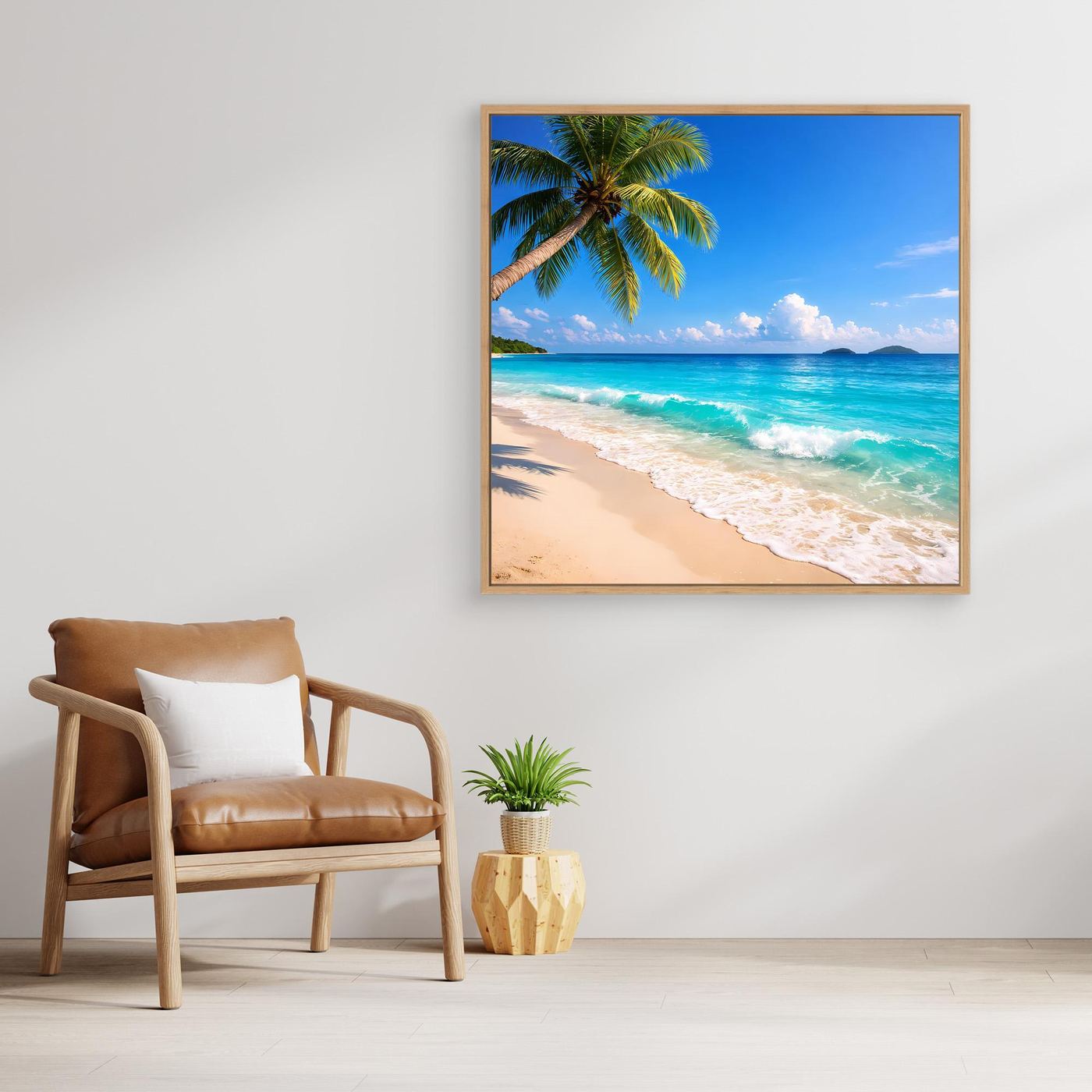 Leinwandbild Tropischer Strand mit Palme, türkisblauer Küste und hellem Sand am Wasser