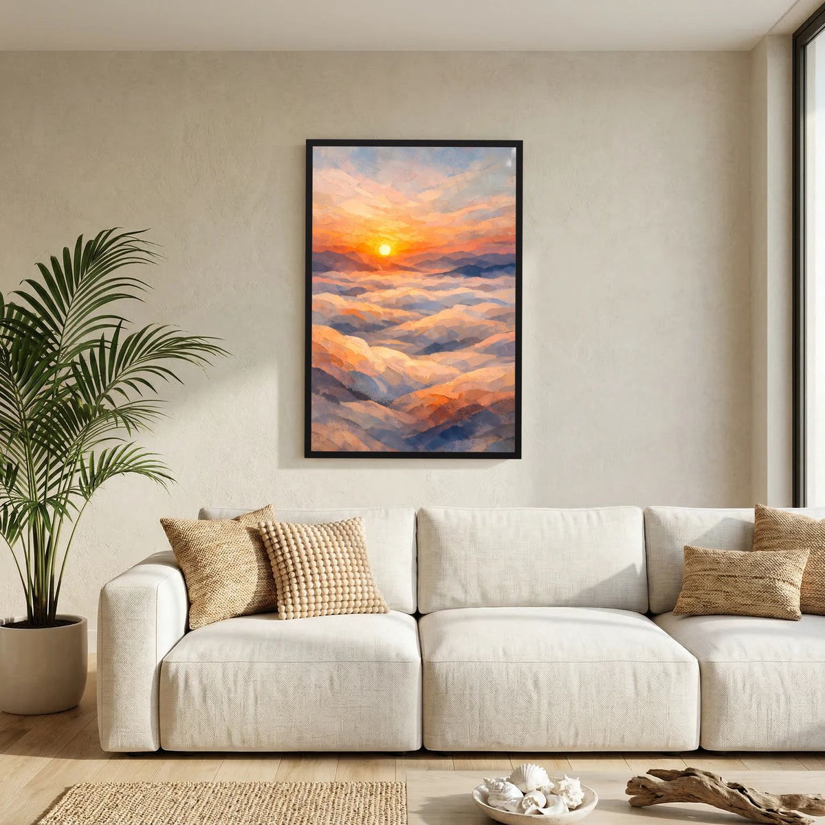 Poster im Hochformat mit Sonnenuntergang über Wolken in Pastellfarben, an Wohnzimmerwand.