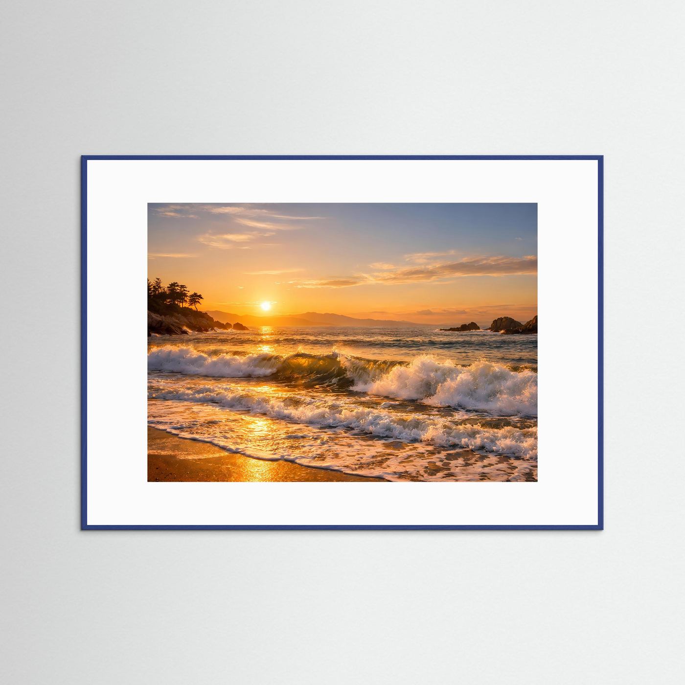 Goldener Sonnenuntergang an der Küste | Panorama Wellen & Strand Poster Querformat