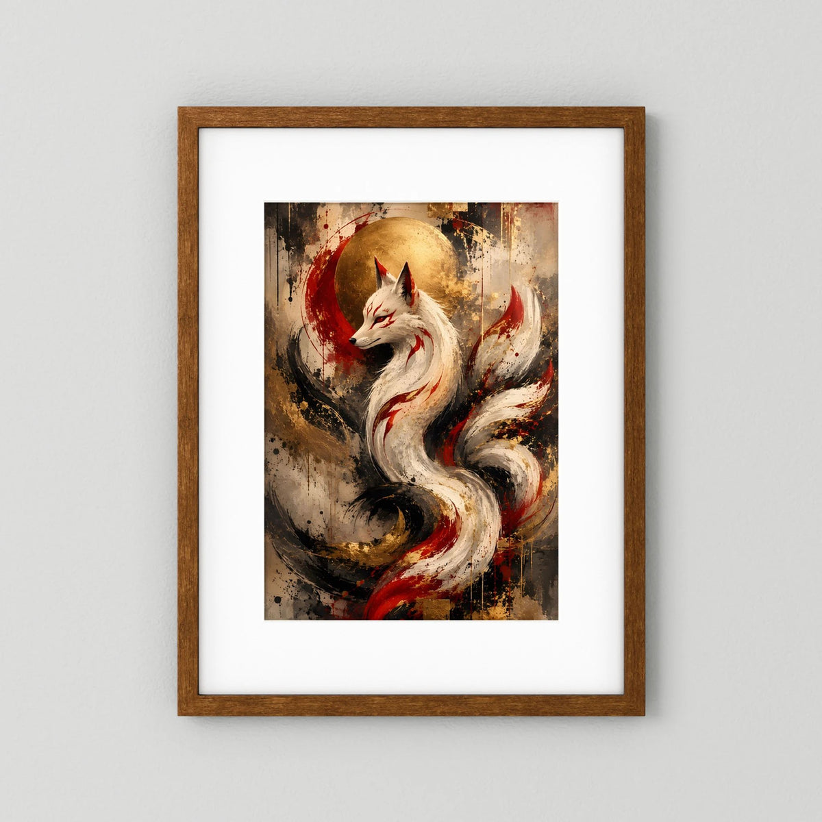 Kunstposter im Hochformat mit weißem Fuchs vor goldenem Mond, dunkler Holzrahmen.
