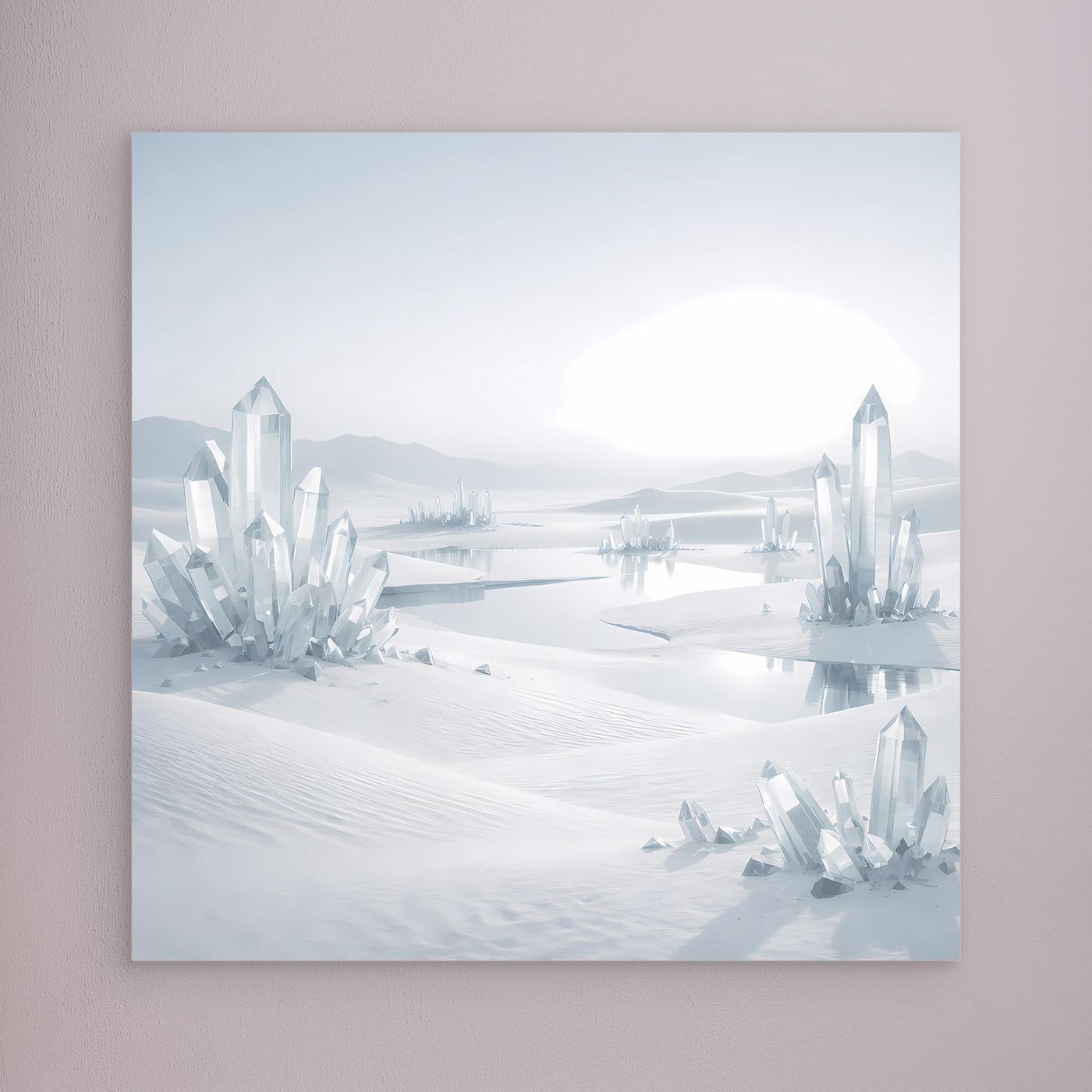 Leinwandbild mit hellem Rahmen: Winterlandschaft aus Eiskristallen und schneebedeckten Ebenen.
