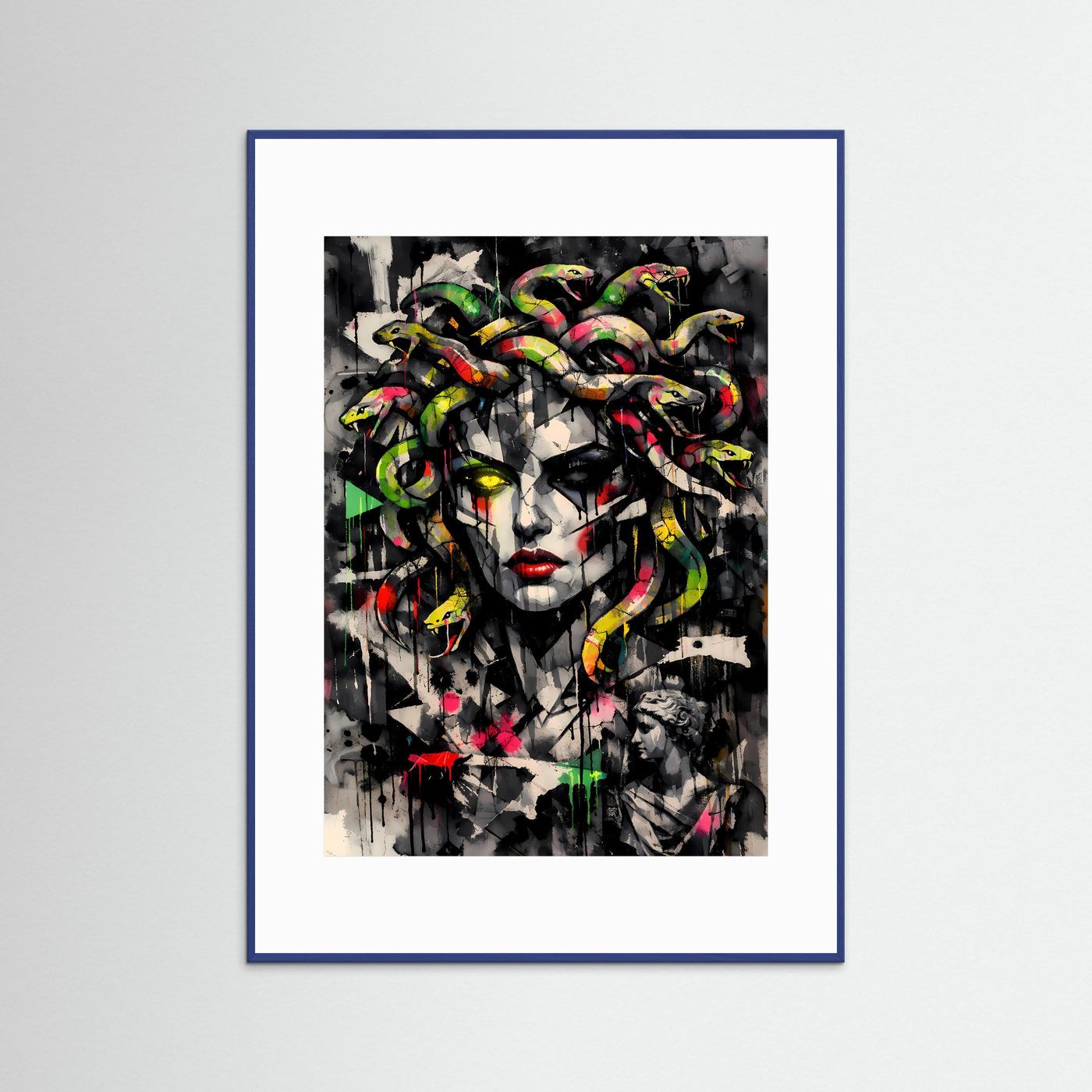The Neon Medusa | Luxuriöses Mythologie Poster Bunt & Dunkel | Abstraktes Medusa Kunstposter Hochformat