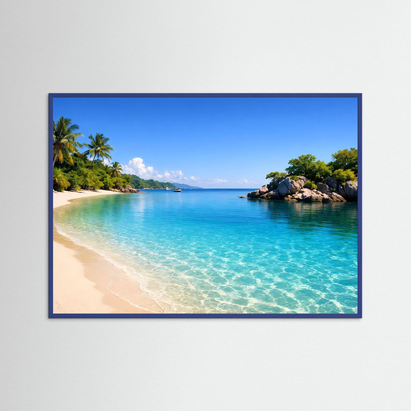 Querformat Poster im dunklen Rahmen: Strand mit türkisfarbenem Wasser und Palmen