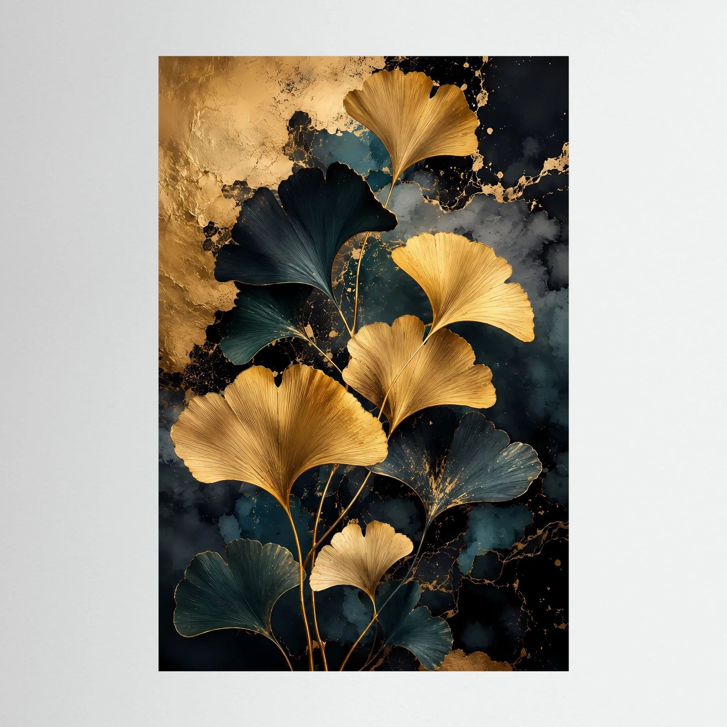 Poster mit goldenen und dunkelblauen Ginkgo-Blättern im abstrakten Gold-Schwarz-Design