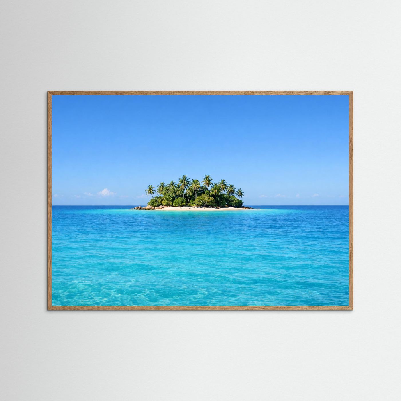 Panorama-Poster im warmen Holzrahmen: tropische Insel mit Palmen im türkisblauen Meer