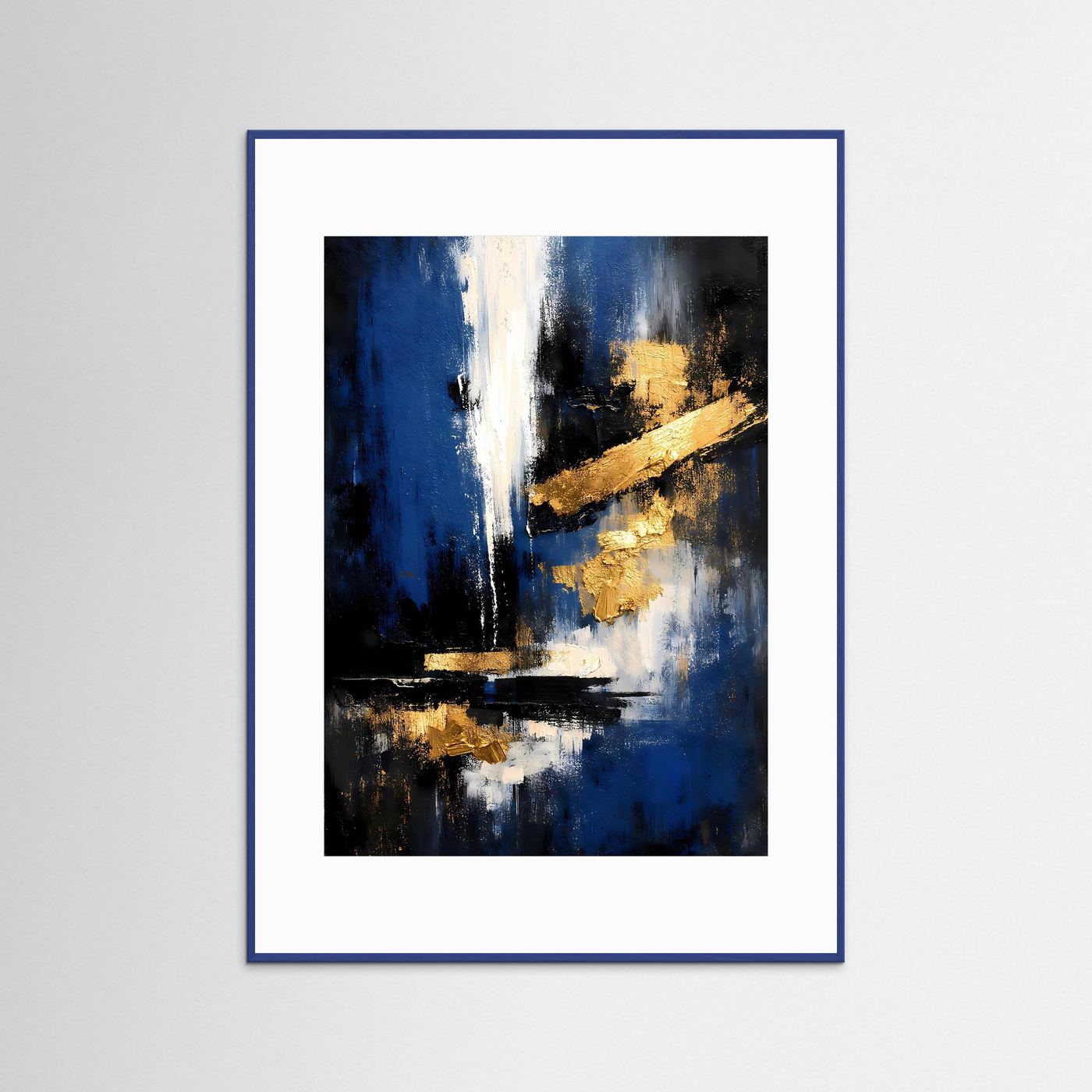 Hochformatiges abstraktes Kunstposter mit blauen und goldenen Akzenten, blau gerahmt