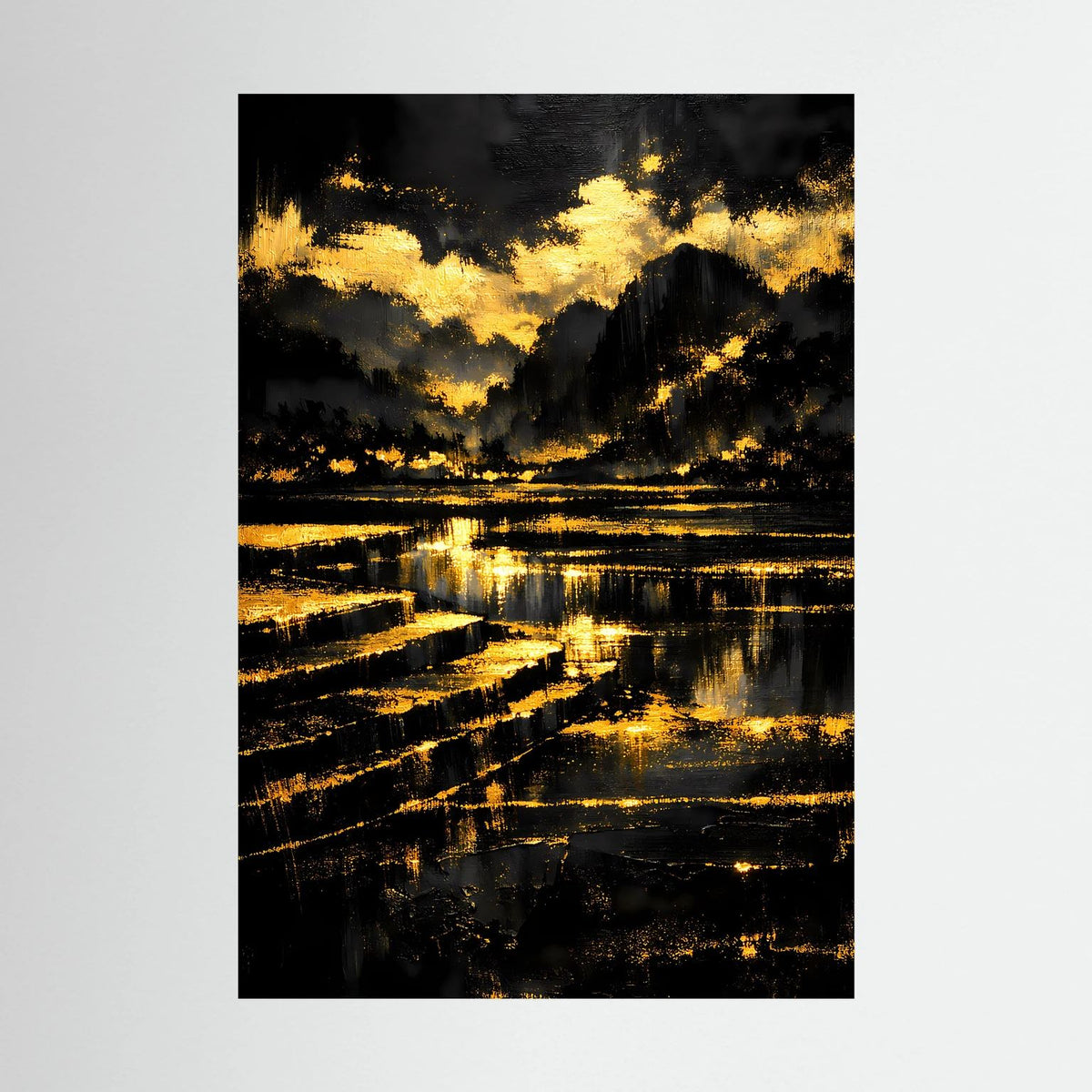 Hochformatiges Poster mit abstrakter Berglandschaft in Schwarz und Gold, Ufer und Spiegelungen