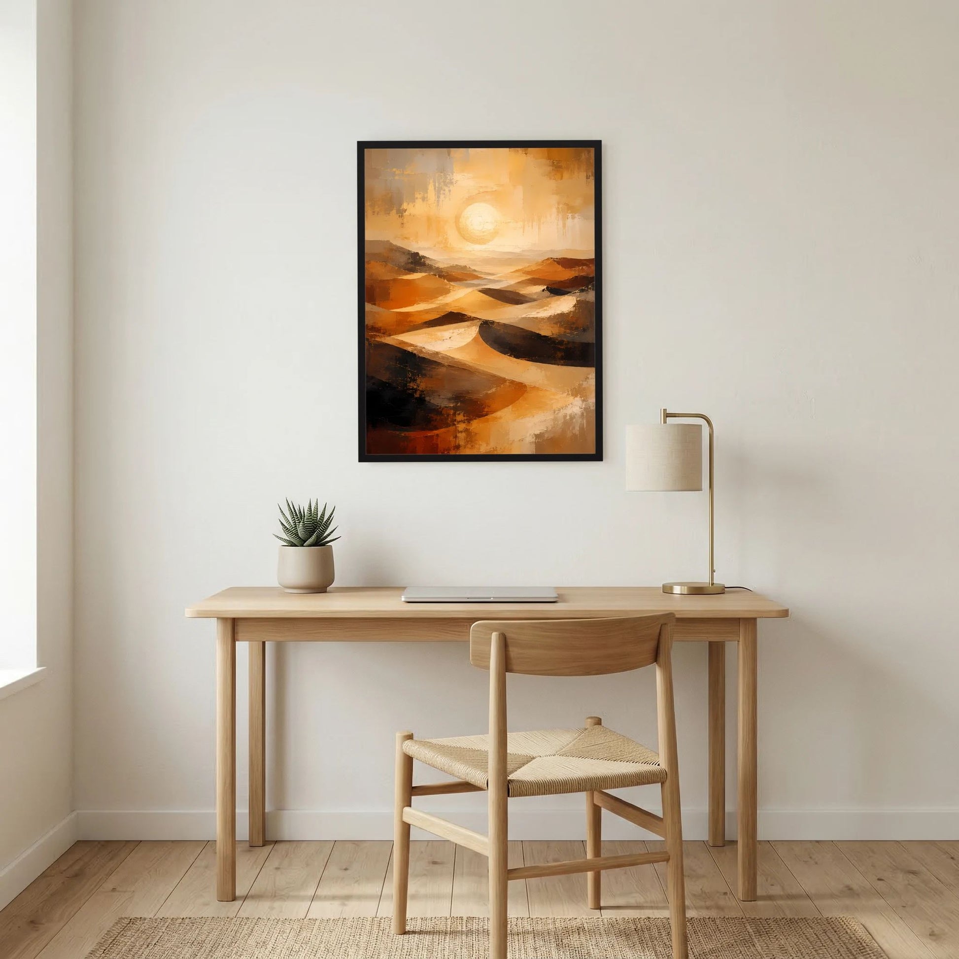 Gerahmtes Poster im Hochformat mit abstrakten Dünen und warmen Gold-Orange-Tönen