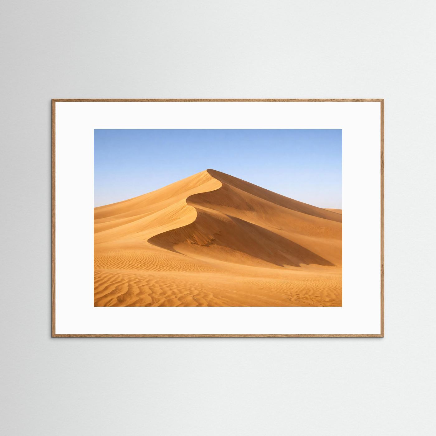 Sanfte Sanddüne in der Wüste | Dünen- & Natur-Panorama Poster Querformat