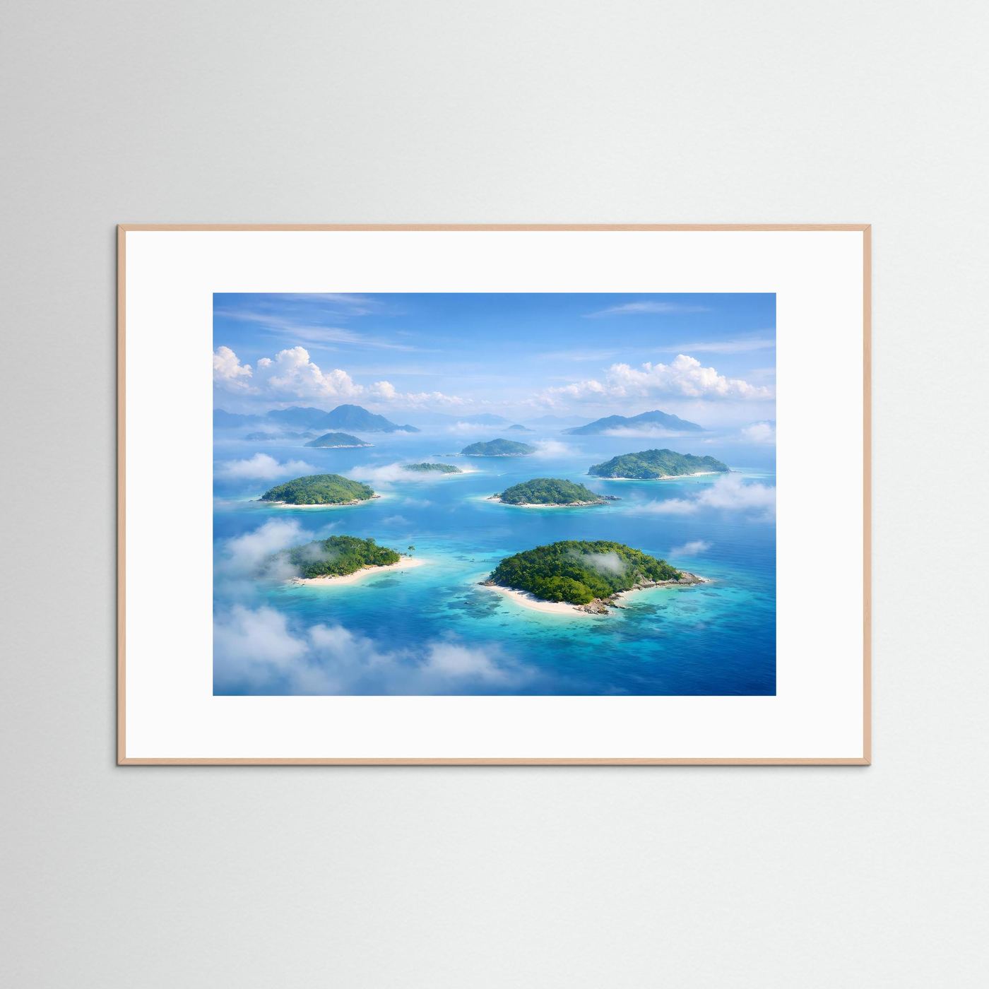 Wandbild mit tropischem Inselparadies, türkisblaues Meer, hellbrauner Rahmen