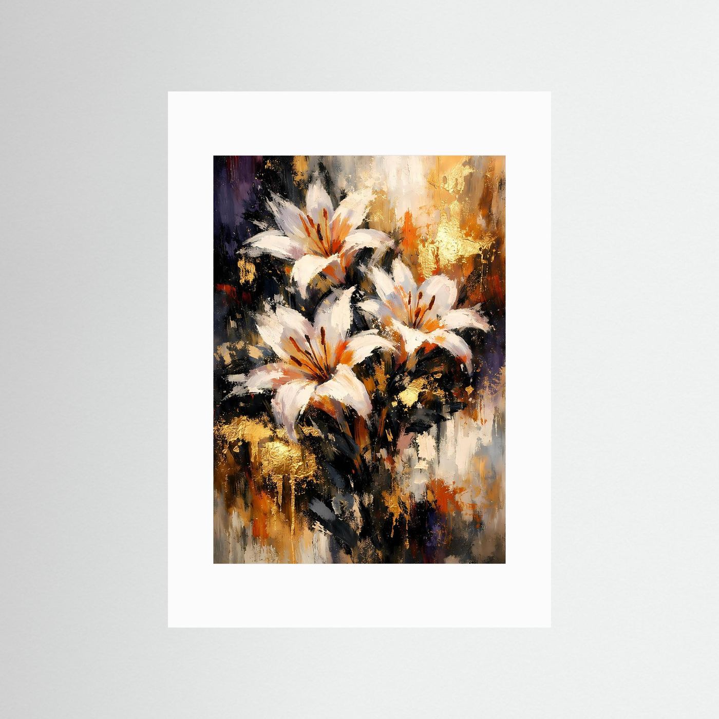 Hochformatiges Kunstposter mit abstrakten weißen Lilien und goldenen Akzenten mit weißem Rand