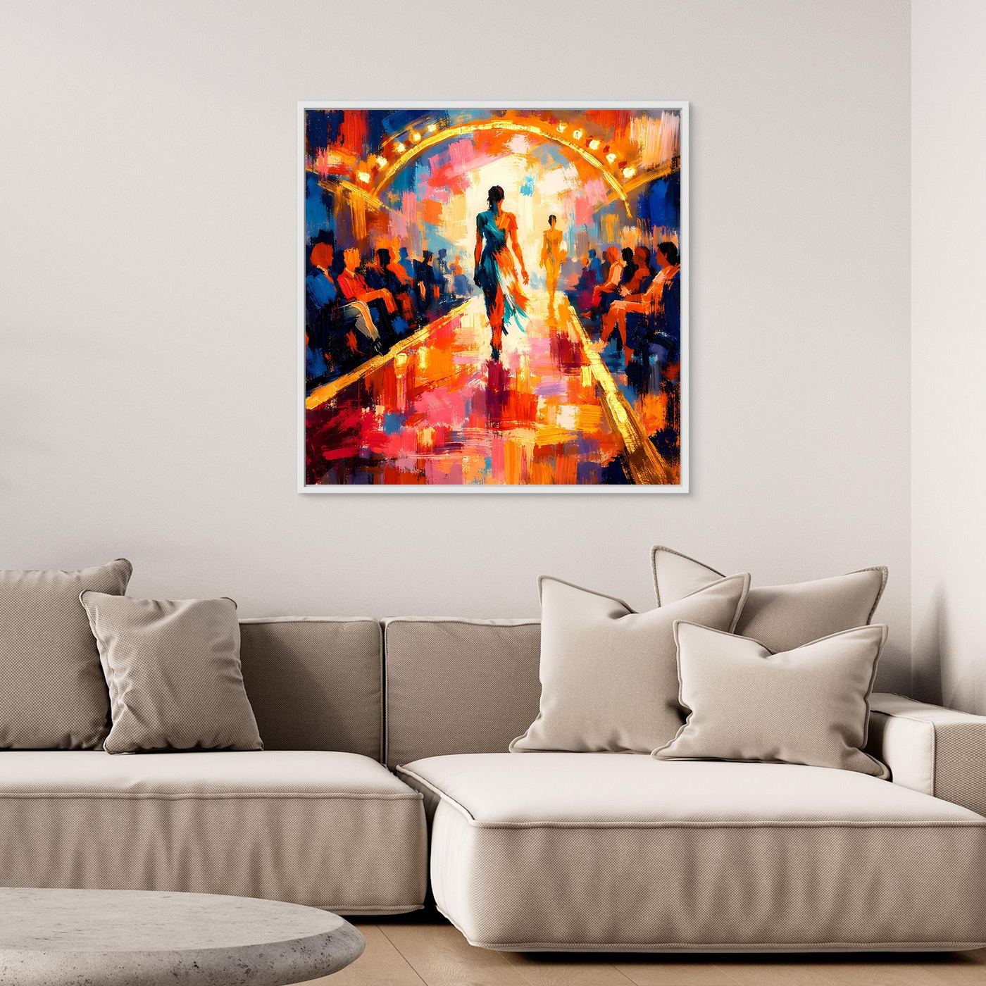 Leinwandbild: Laufsteg-Inszenierung mit Lichtbogen, abstrakte Silhouette, warm und bunt