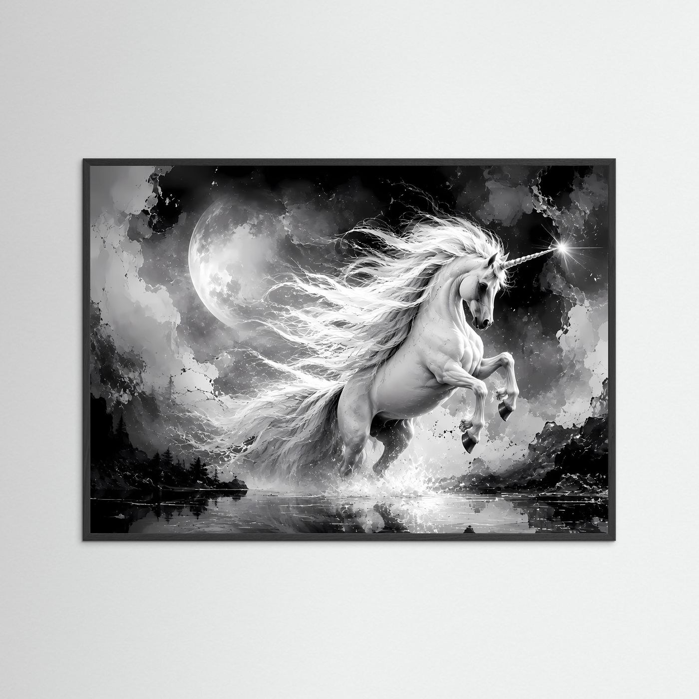 Wandkunst Einhorn im Mondlicht mit schwarzem Rahmen, schwarzweiße Fantasy-Szene