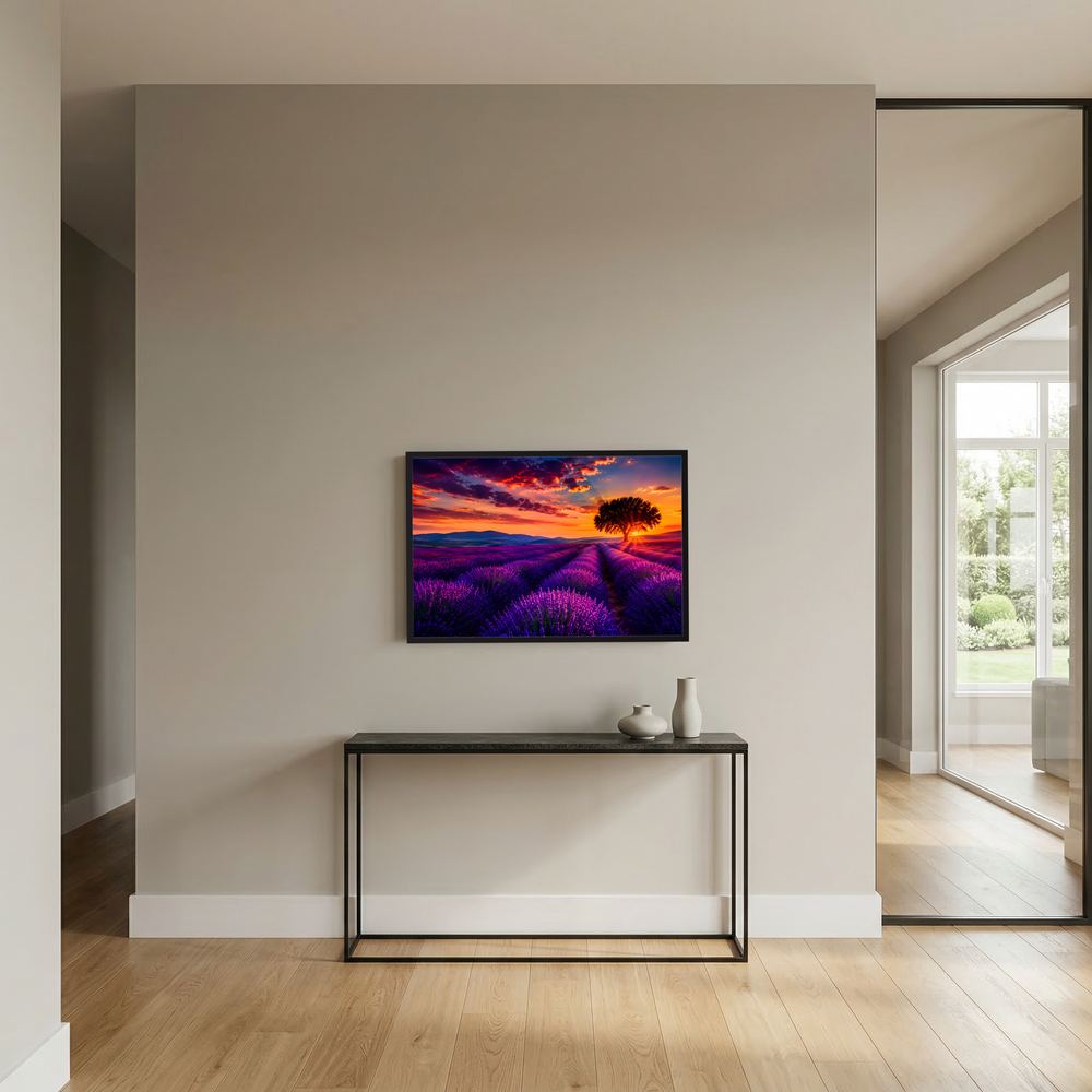 Wandbild: violettes Lavendelfeld mit Baum und Sonnenuntergang, schwarzer Rahmen