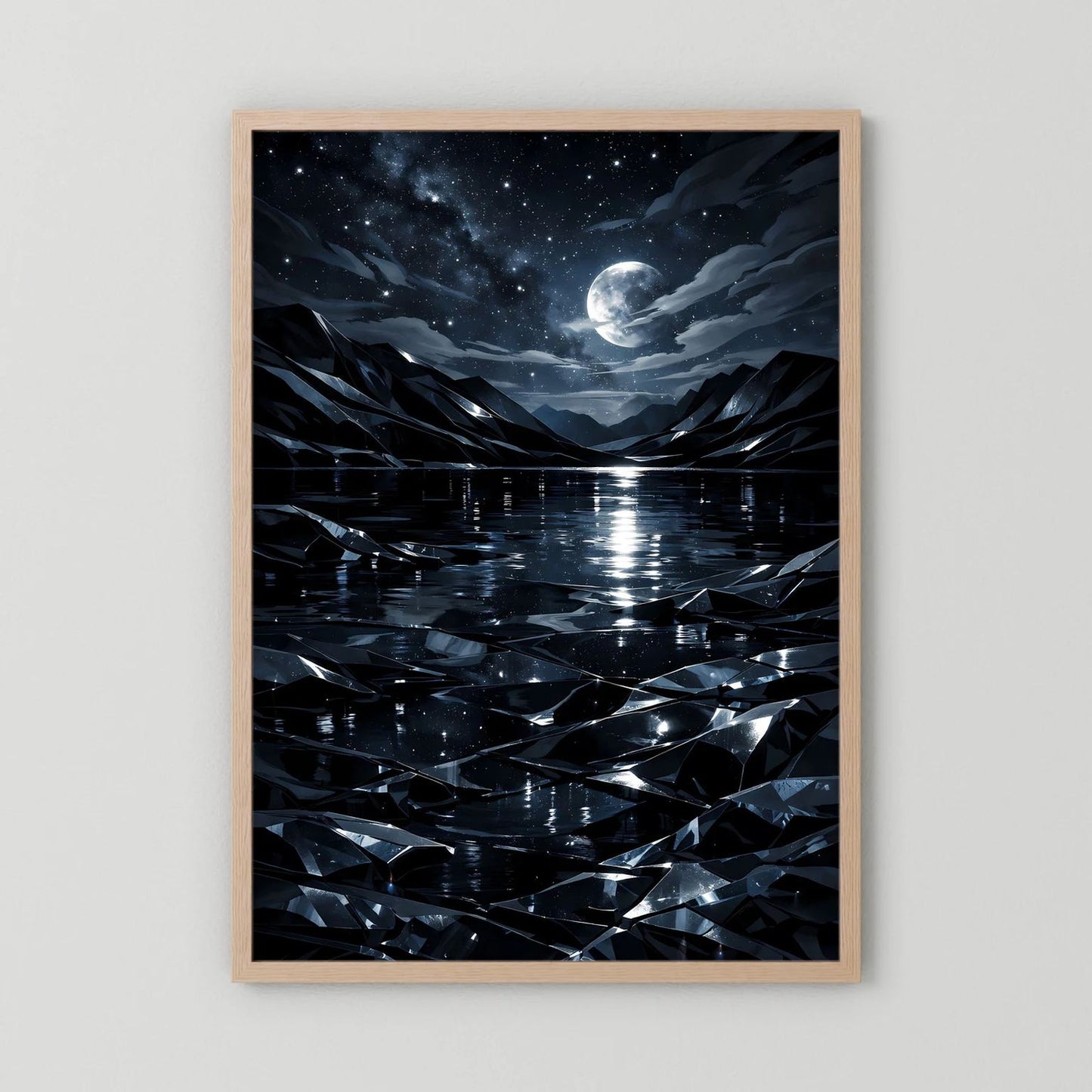 Hochformat-Poster im hellen Holzrahmen: Mond über Bergen, Sternenhimmel und glänzende Wasseroberfläche