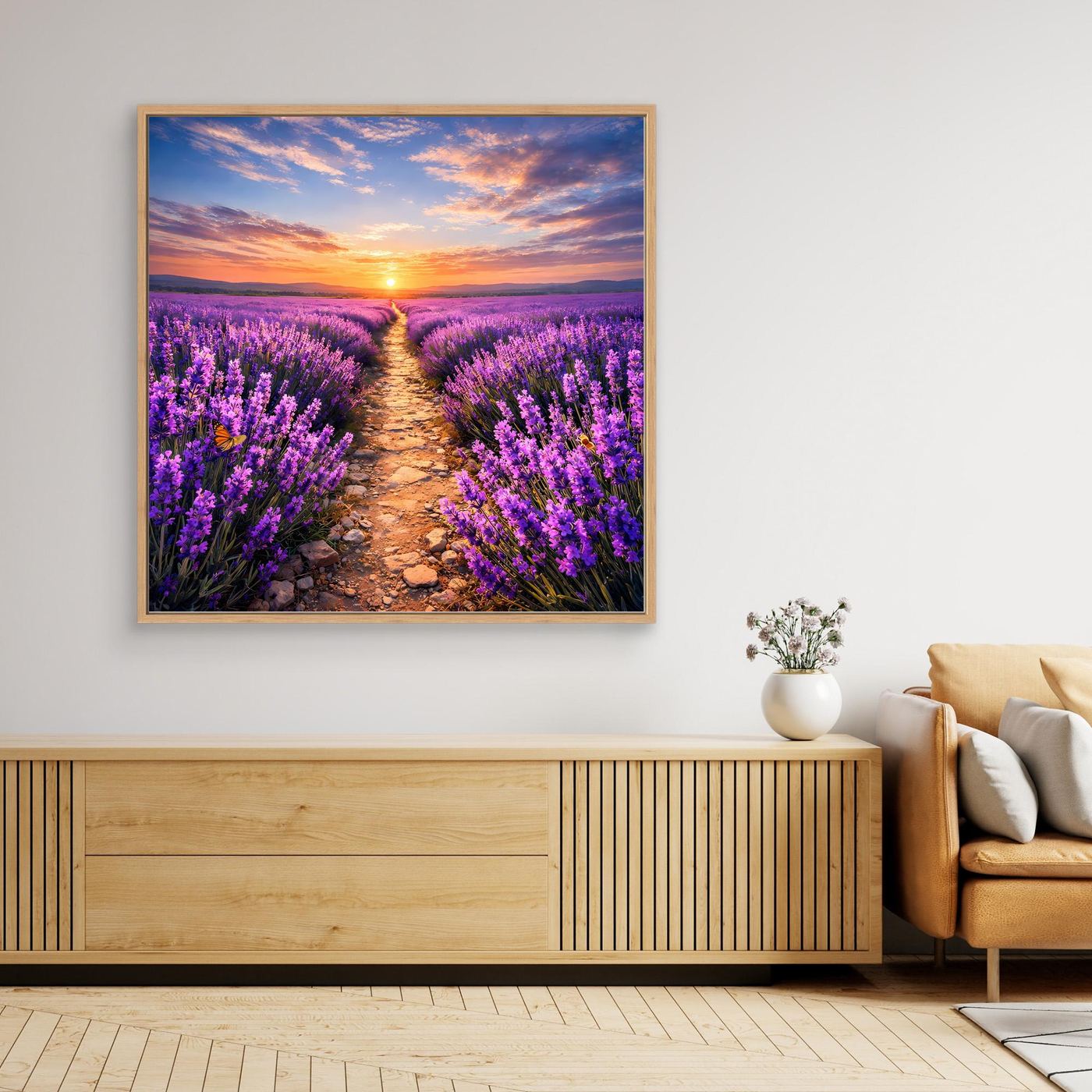 Quadratisches Leinwandbild mit violetten Lavendelfeldern und Weg unter Abendsonne