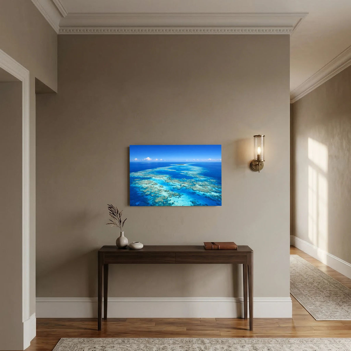 Querformatiges Wandbild mit türkisblauem Korallenriff im Meer, ohne sichtbaren Rahmen