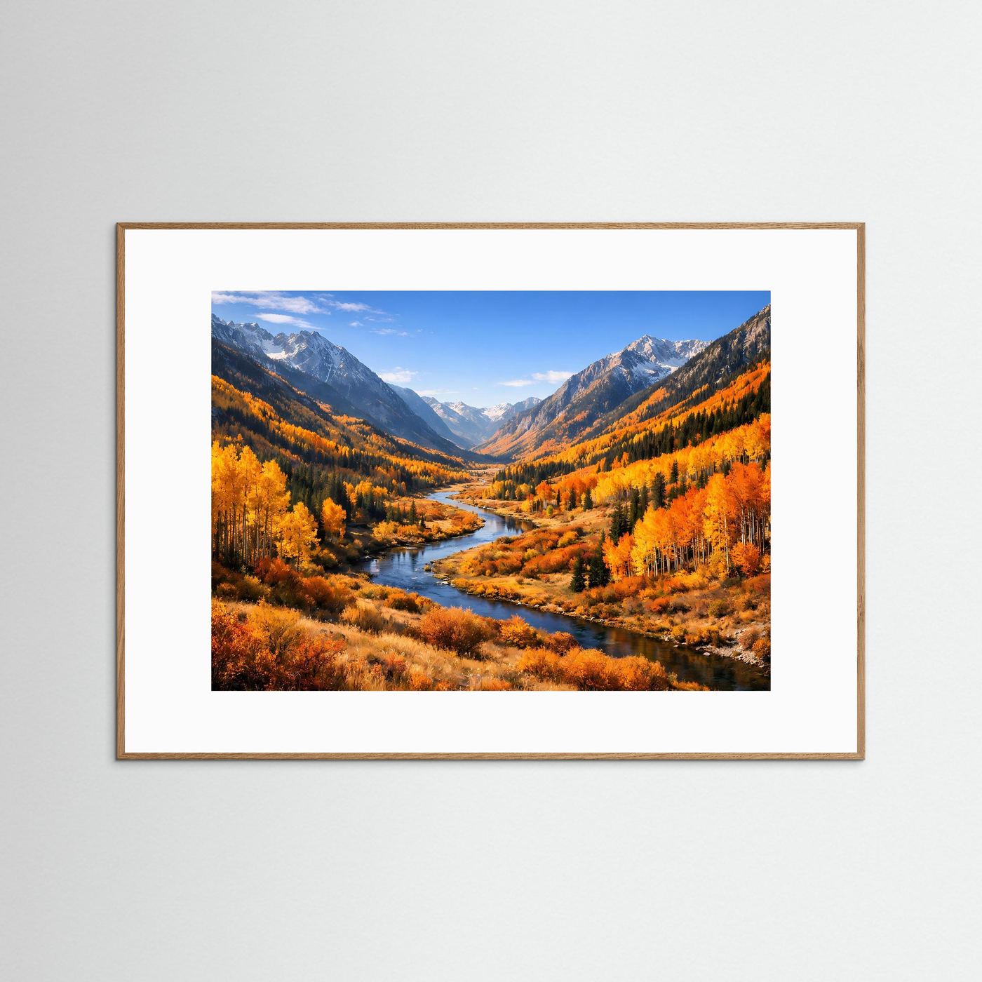 Wandposter: Herbsttal mit Fluss und Bergen, weißer Rahmen, brauner Innenrand