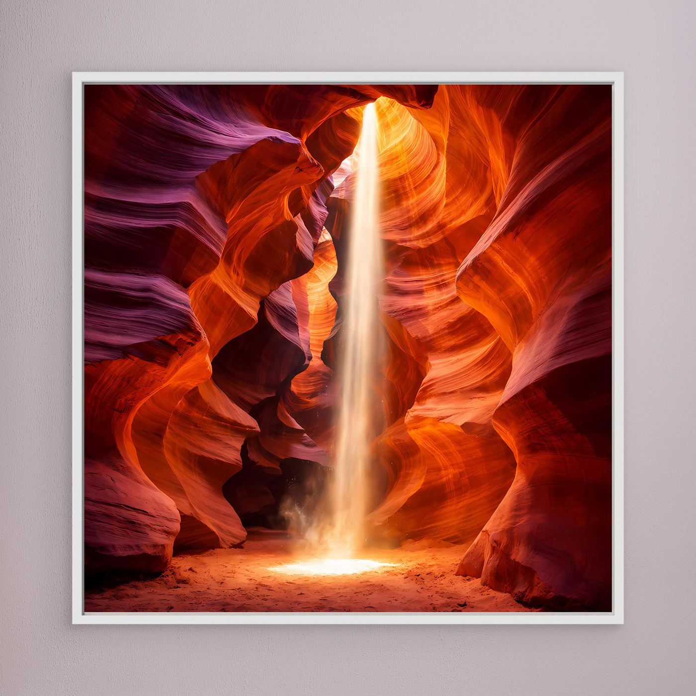 Leinwandbild Schlucht mit Lichtstrahl, orange-rote Felswände, silberner Rahmen