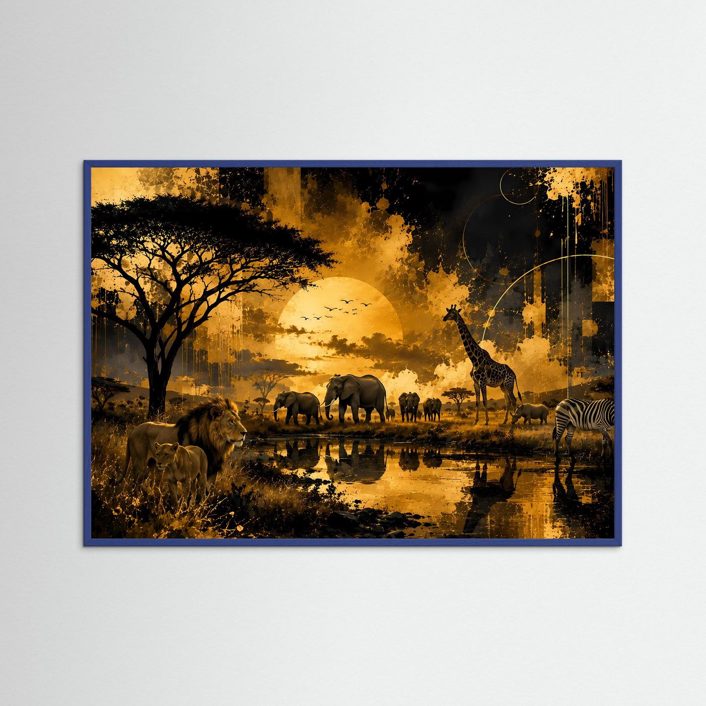 Savannenposter mit Elefanten, Löwe, Giraffe und Zebra in Schwarz-Gold im blauen Holzrahmen