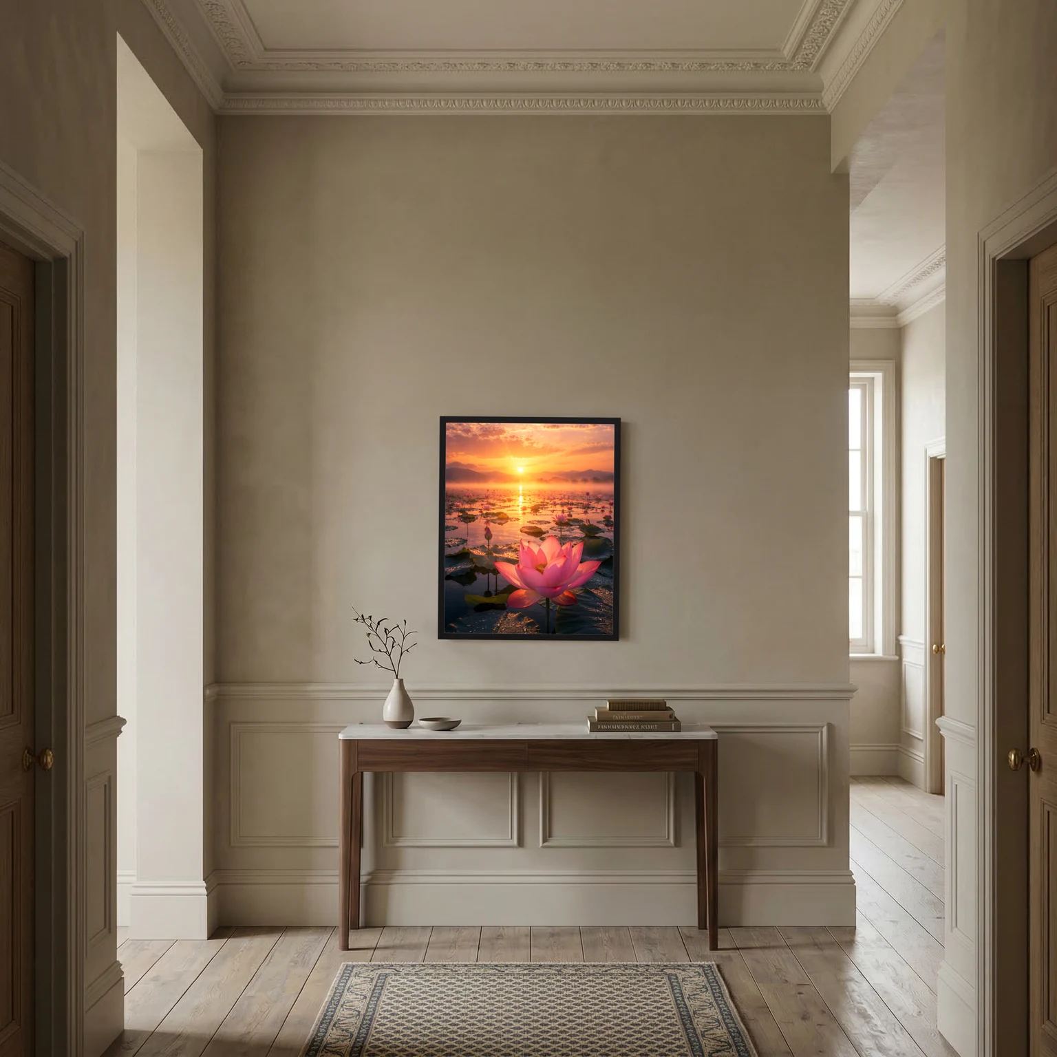 Wandposter mit rosa Lotusblüte bei Sonnenuntergang, gerahmt in dunkler Farbe