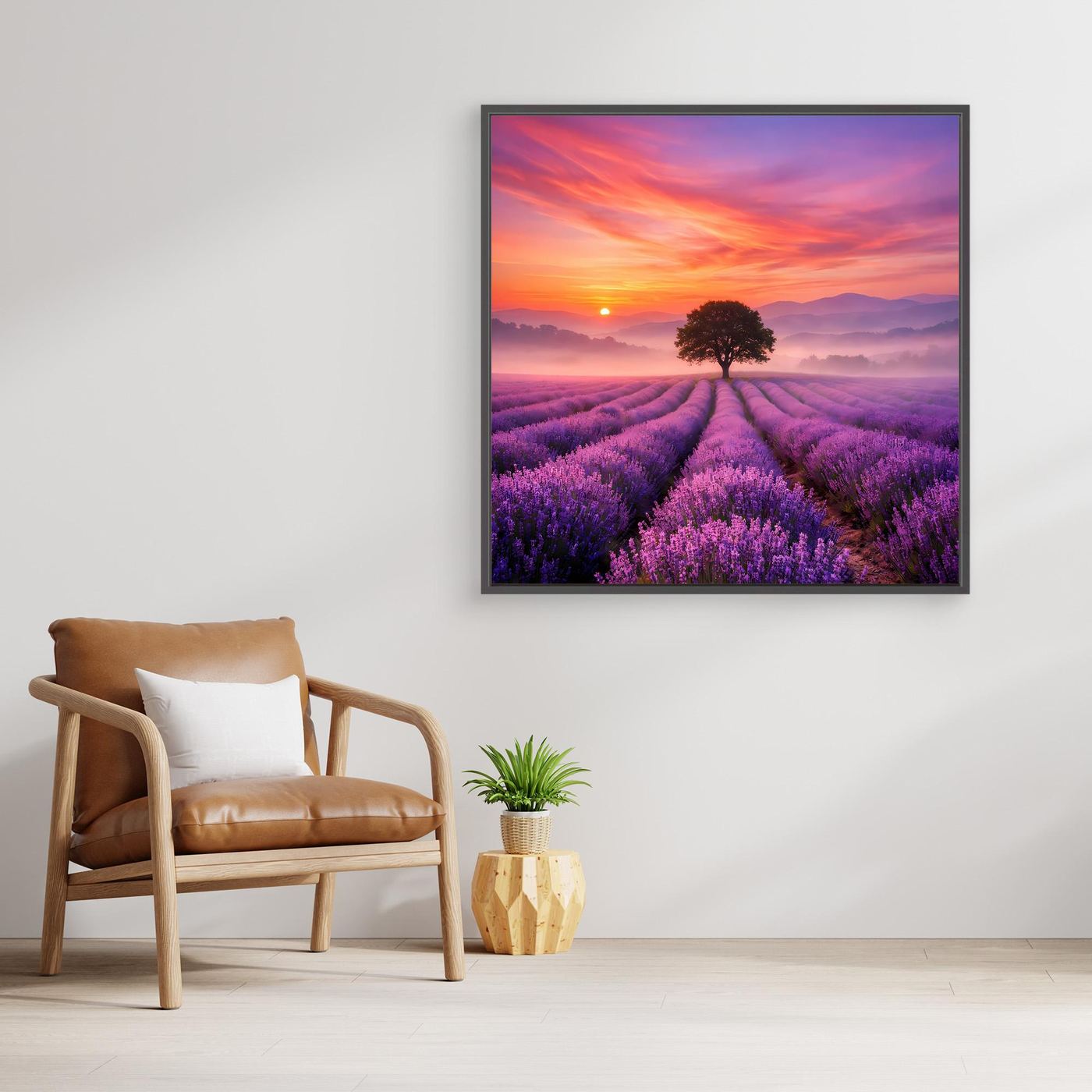 Gerahmtes Wandbild zeigt Lavendelweg, lila Felder, Sonnenuntergang und einzelnen Baum