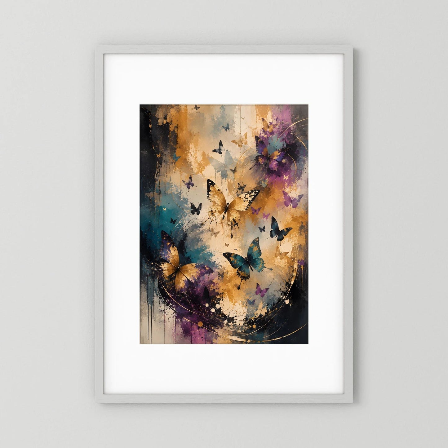 Hochformatiges Poster mit abstrakten Schmetterlingen in Gold, Petrol und Violett