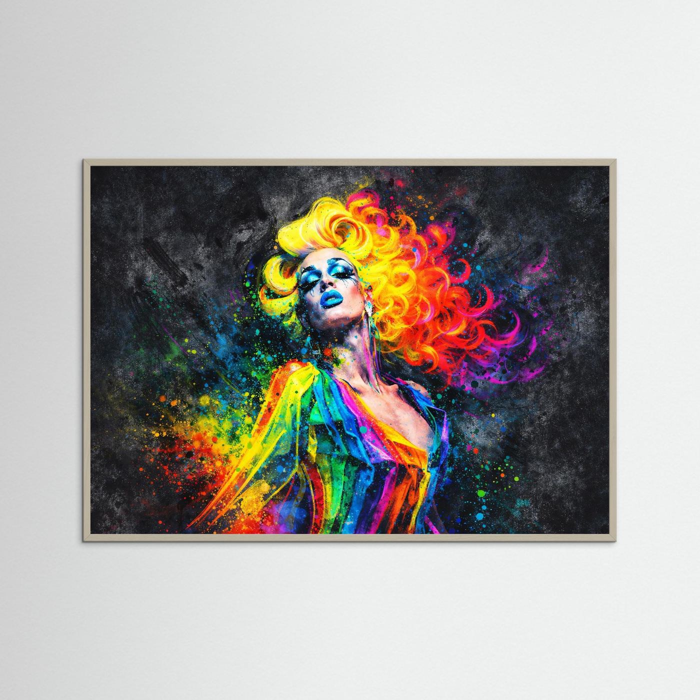 Pop-Art-Wandbild Porträt Frau mit bunten Locken, naturholzfarbener Rahmen