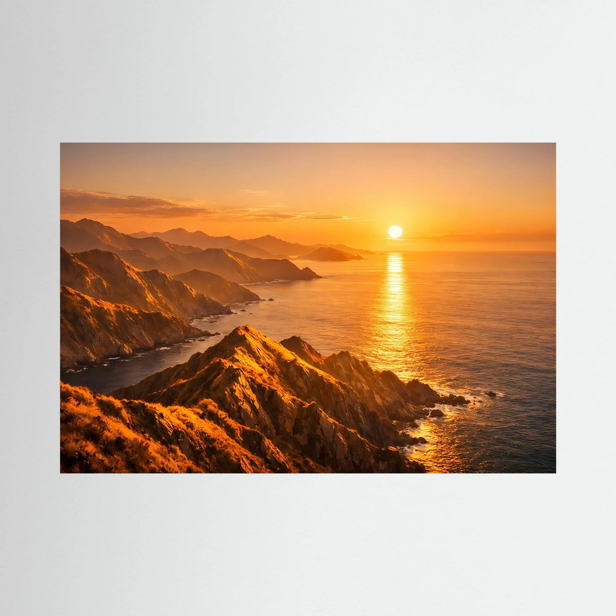 Querformatiges Wandbild mit Sonnenuntergang über Küstenklippen und Meer im warmen Licht