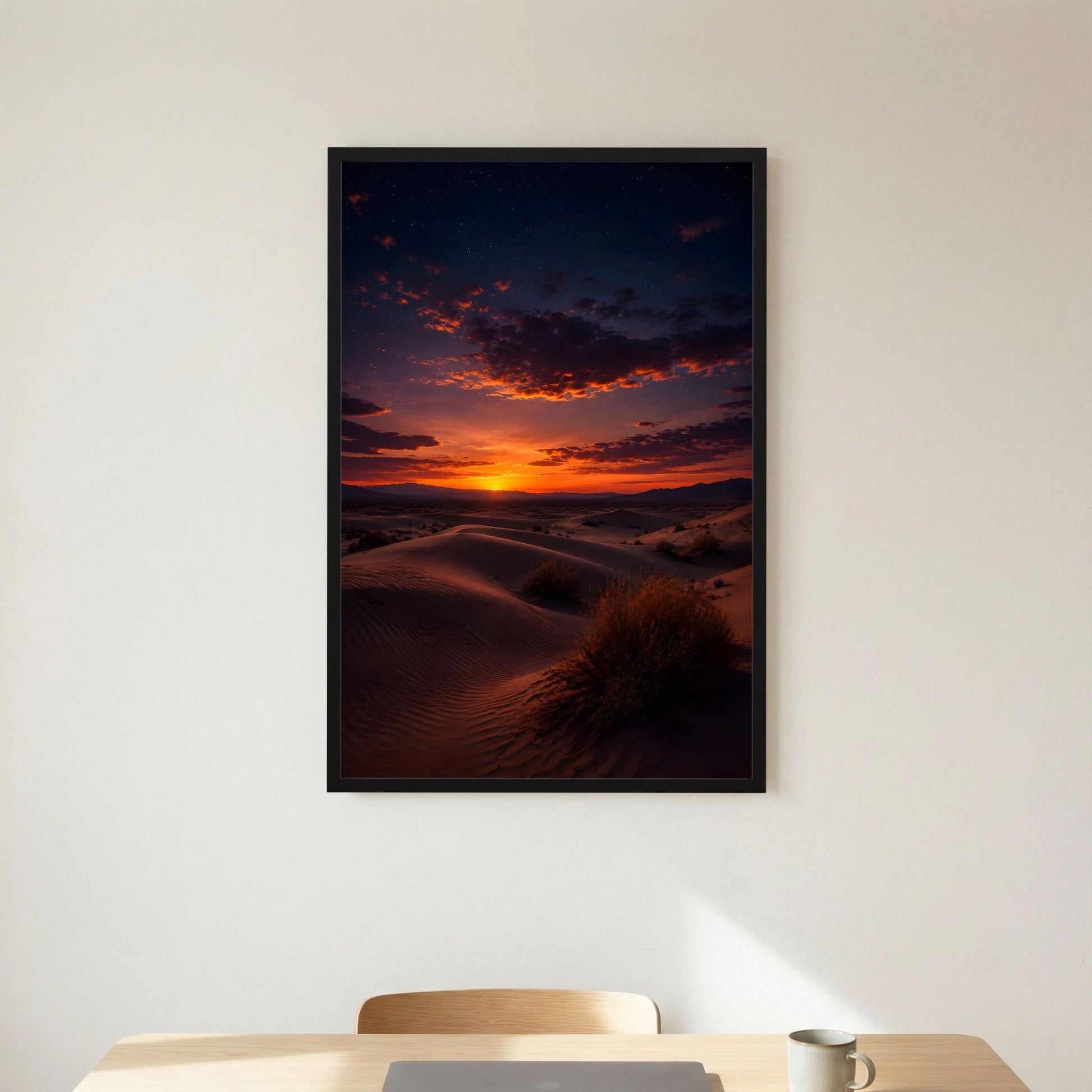 Poster im Hochformat mit schwarzem Rahmen, Dünenlandschaft bei Sonnenuntergang