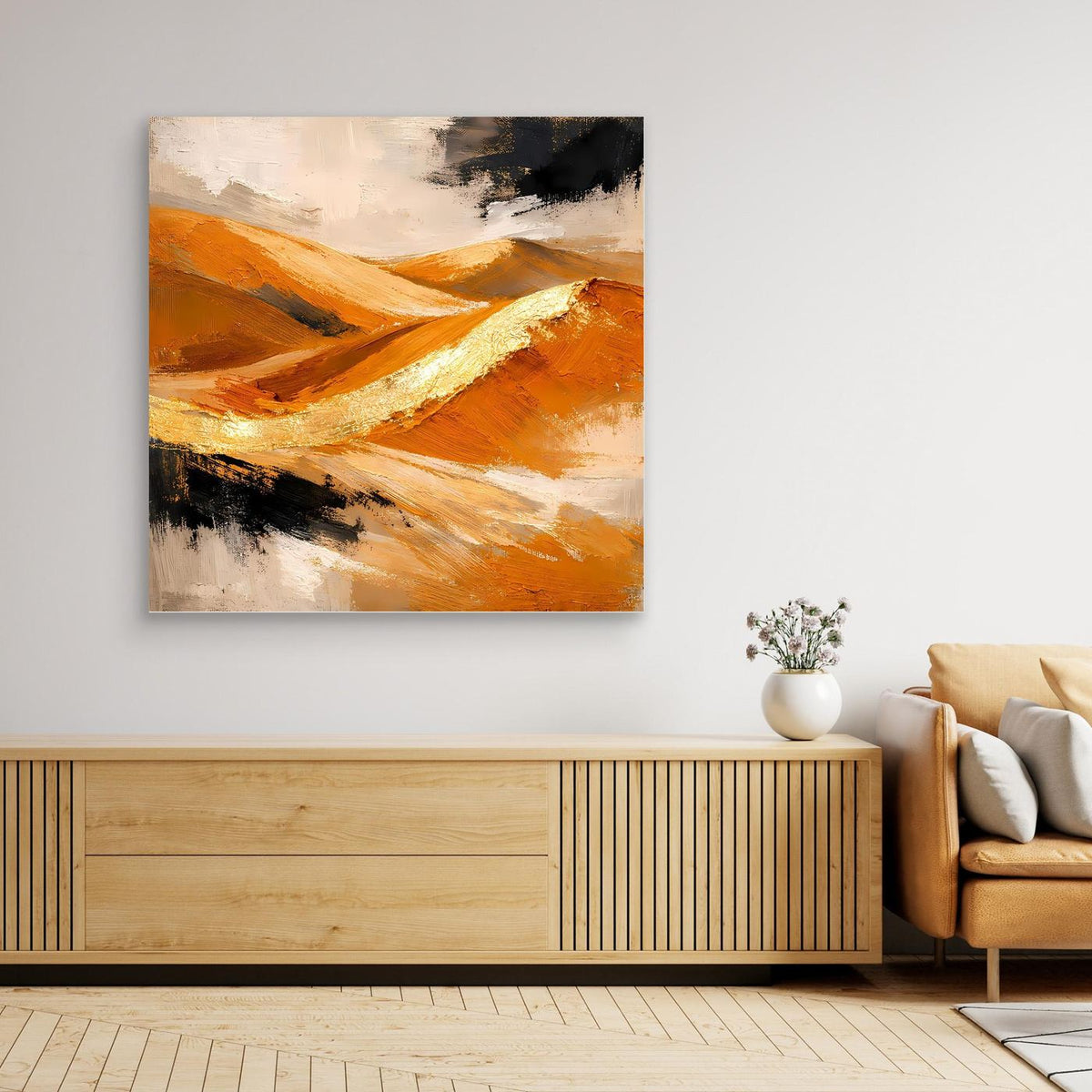 Leinwandbild mit abstrakter Dünenlandschaft, goldene und orangefarbene Pinselstriche, kräftige Kontraste