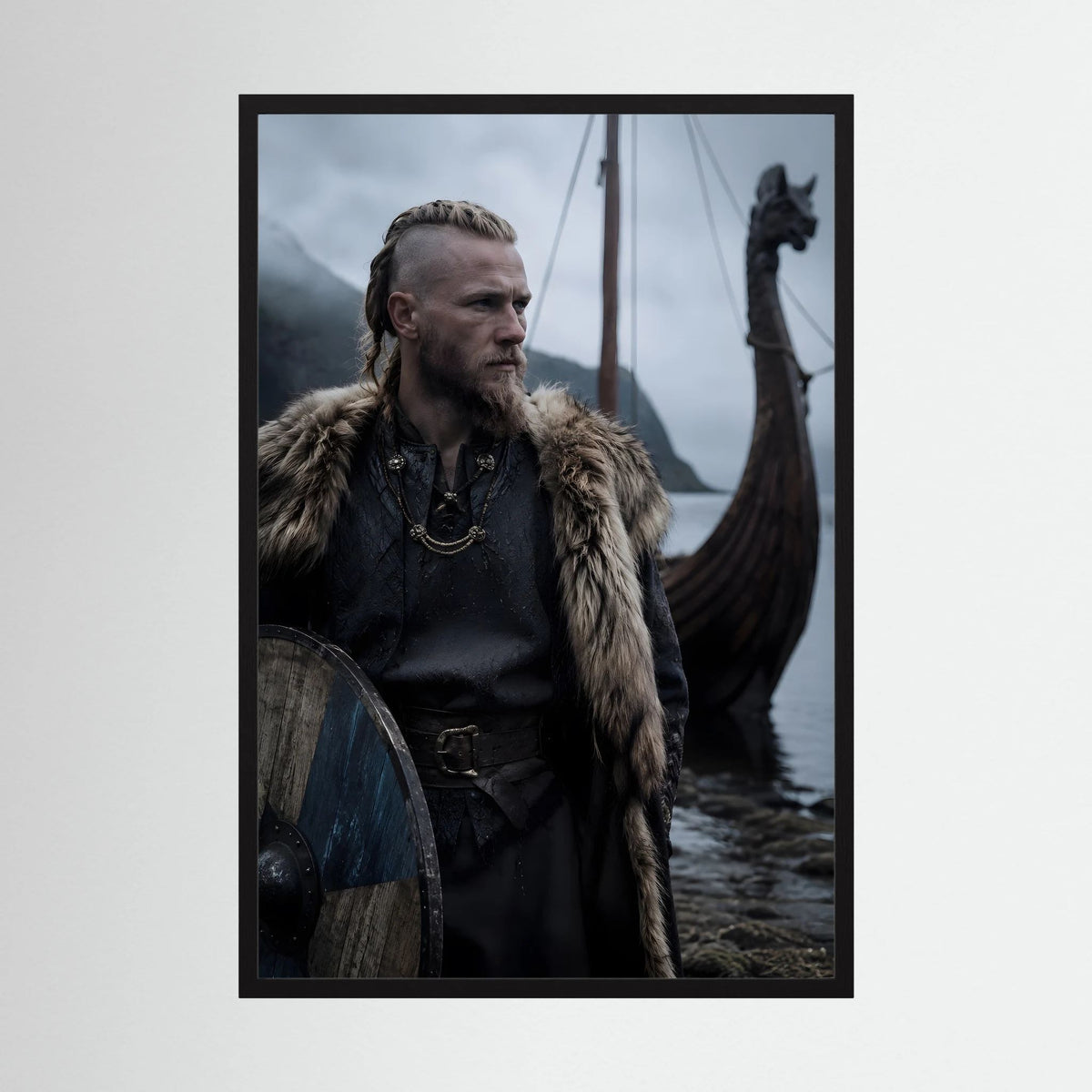 Wikinger-Poster im schwarzen Rahmen mit Krieger, Fellmantel, Schild und Drachenboot