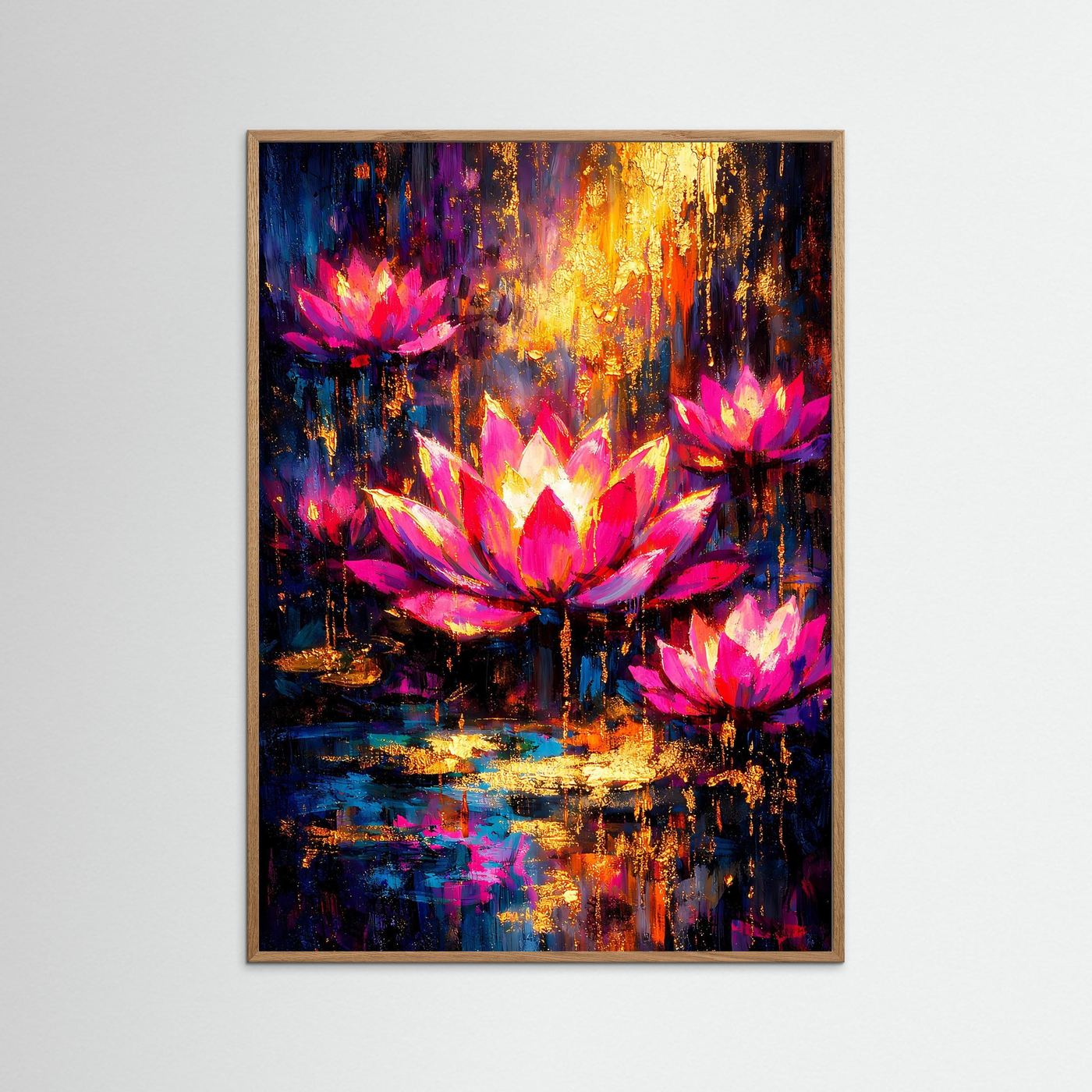 Abstraktes Lotusblüten-Poster im Hochformat mit naturfarbenem Holzrahmen, rosa-goldene Lotusblüten