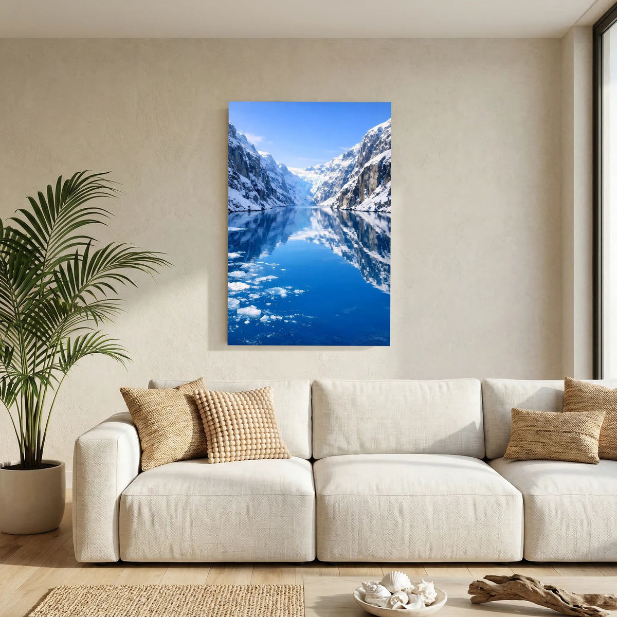 Wandbild: blaues Gletschertal mit reflektierendem Fjord und Schneeflächen