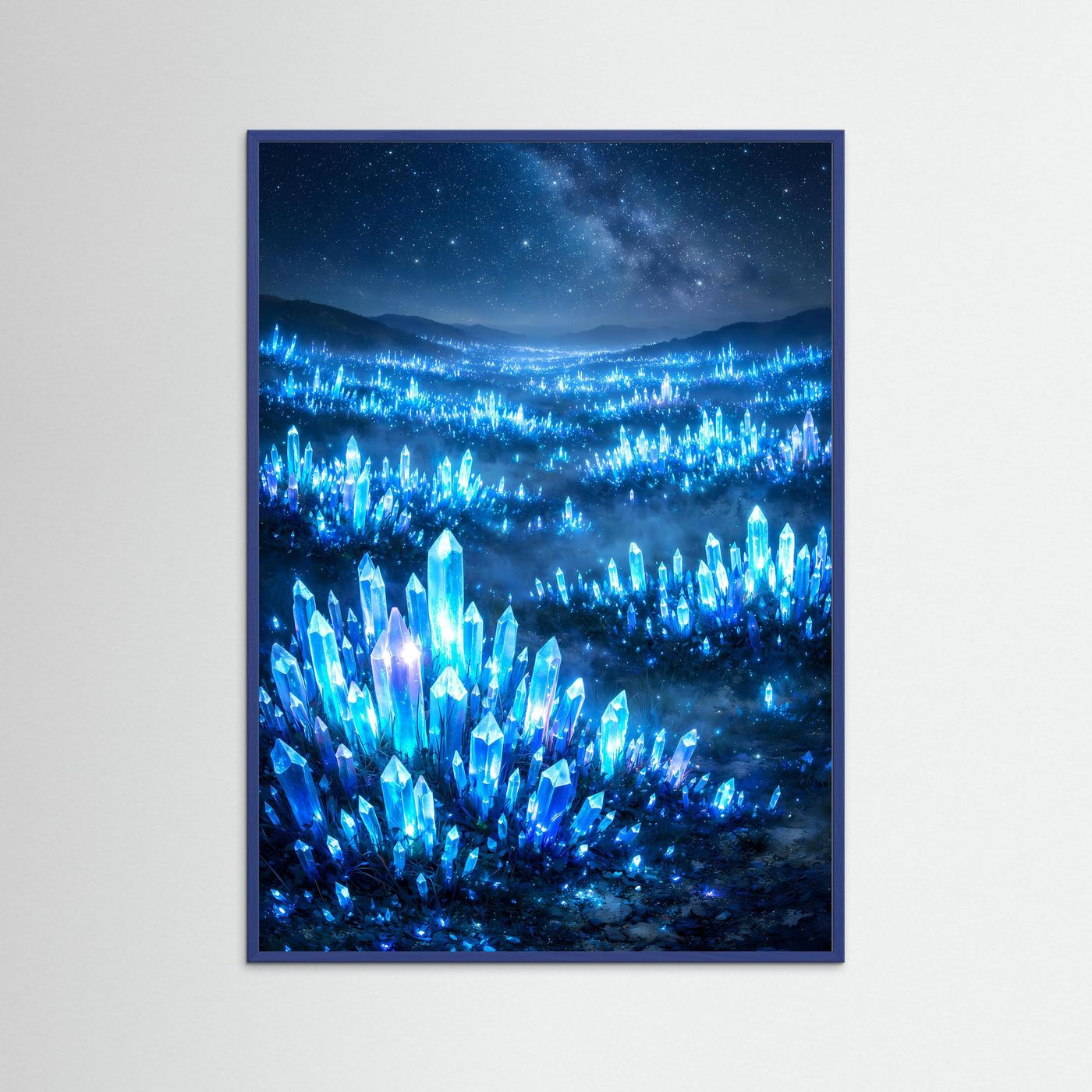 Hochformatposter: blau leuchtendes Kristallfeld mit Sternenhimmel, im dunklen Holzrahmen