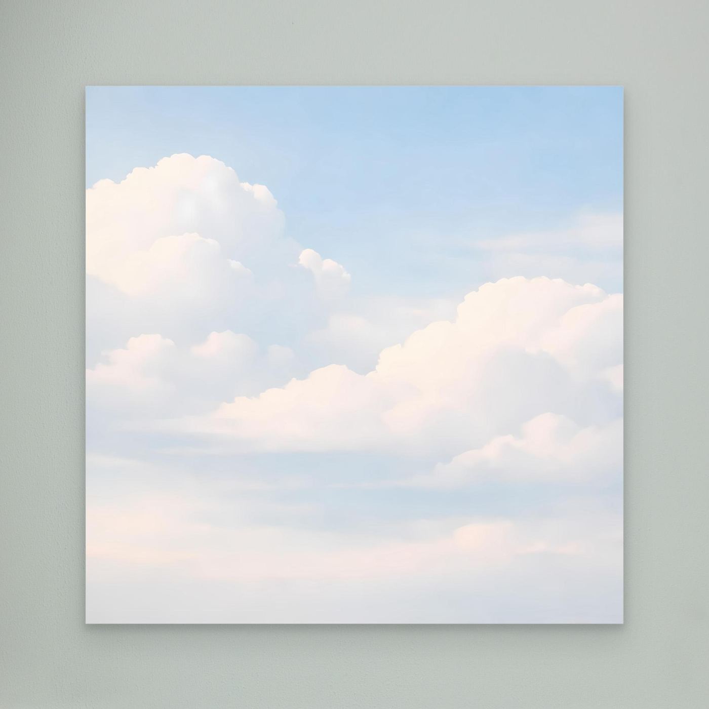Quadratisches Leinwandbild mit pastellfarbenen Wolken am hellblauen Himmel