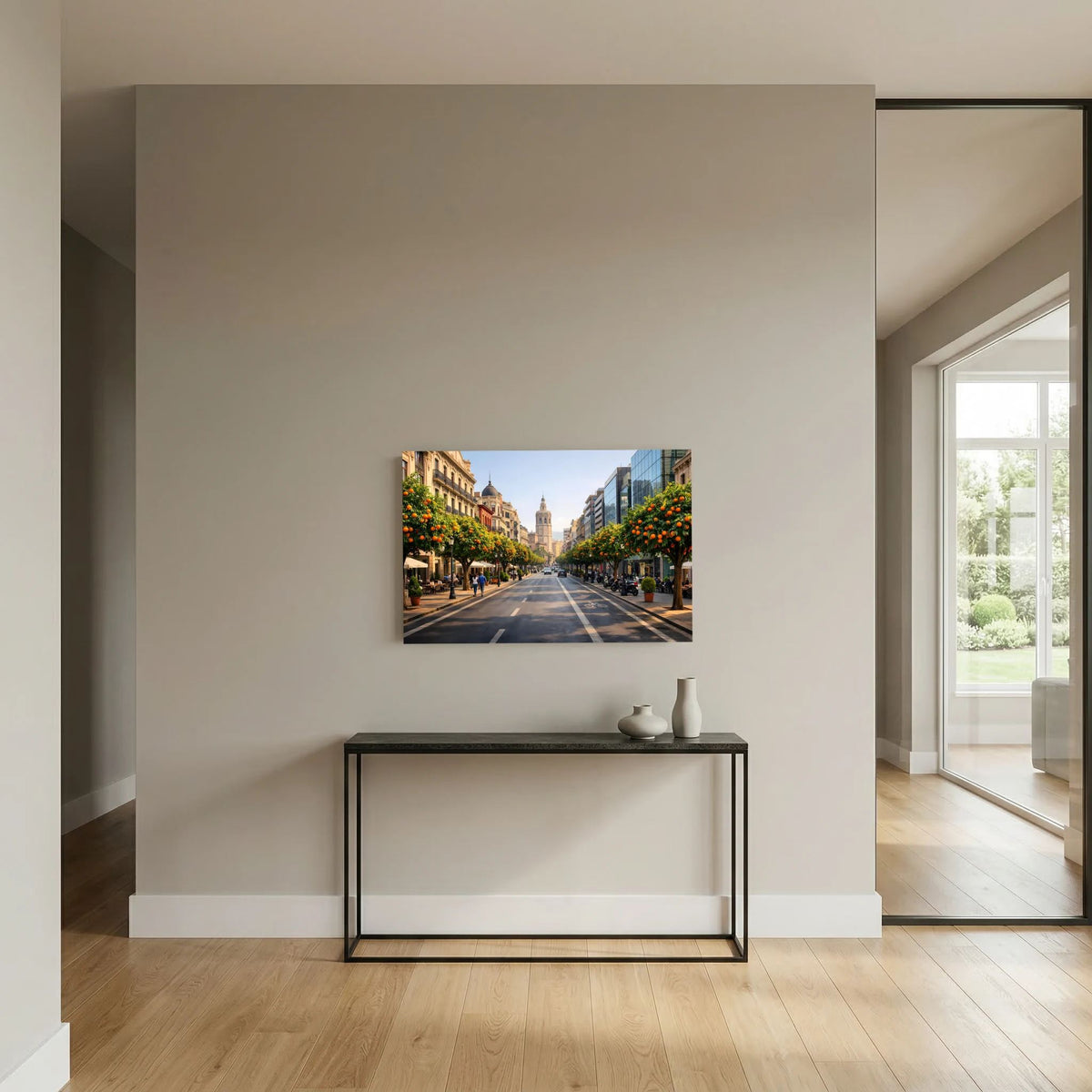 Wandbild Querformat an der Wand: Allee mit Orangenbäumen und Architektur der Altstadt