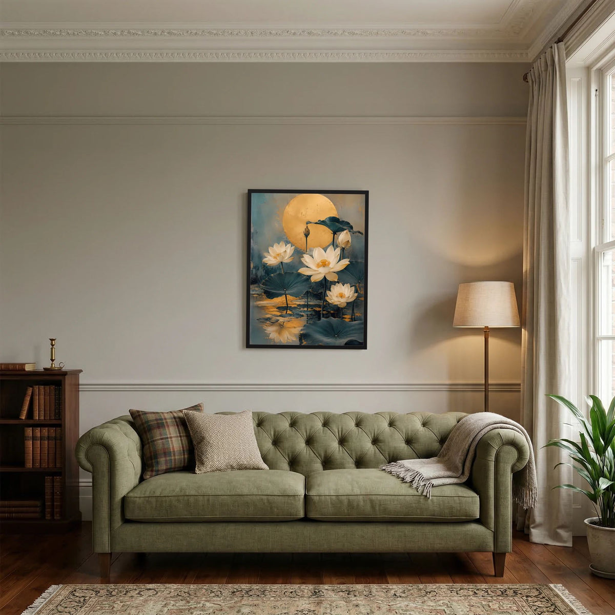Kleines Poster mit goldenem Mond, weißen Lotusblüten und dunklem Rahmen