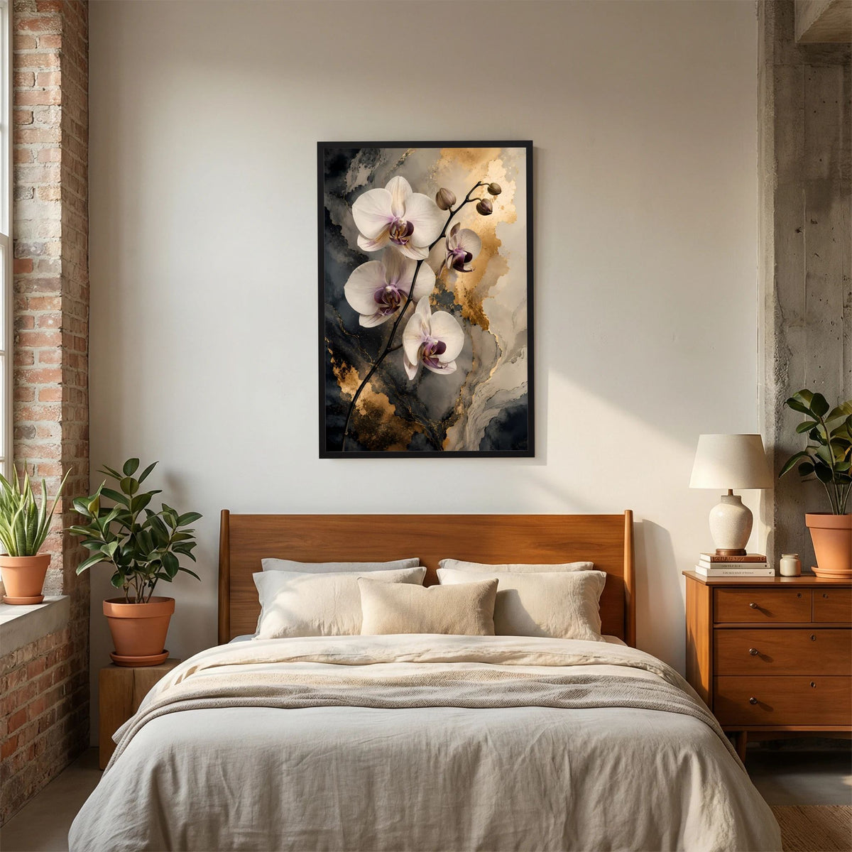 Weiße Orchideen mit Gold | Elegante Blüten auf Marmoroptik | Poster Hochformat