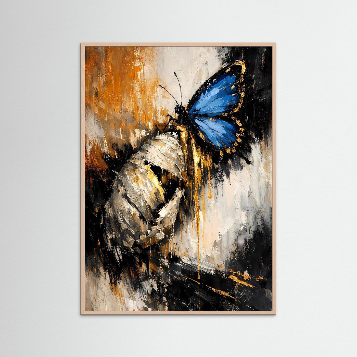 Abstraktes Schmetterling-Kunstposter im Hochformat mit roséfarbenem Holzrahmen, blaue Flügel