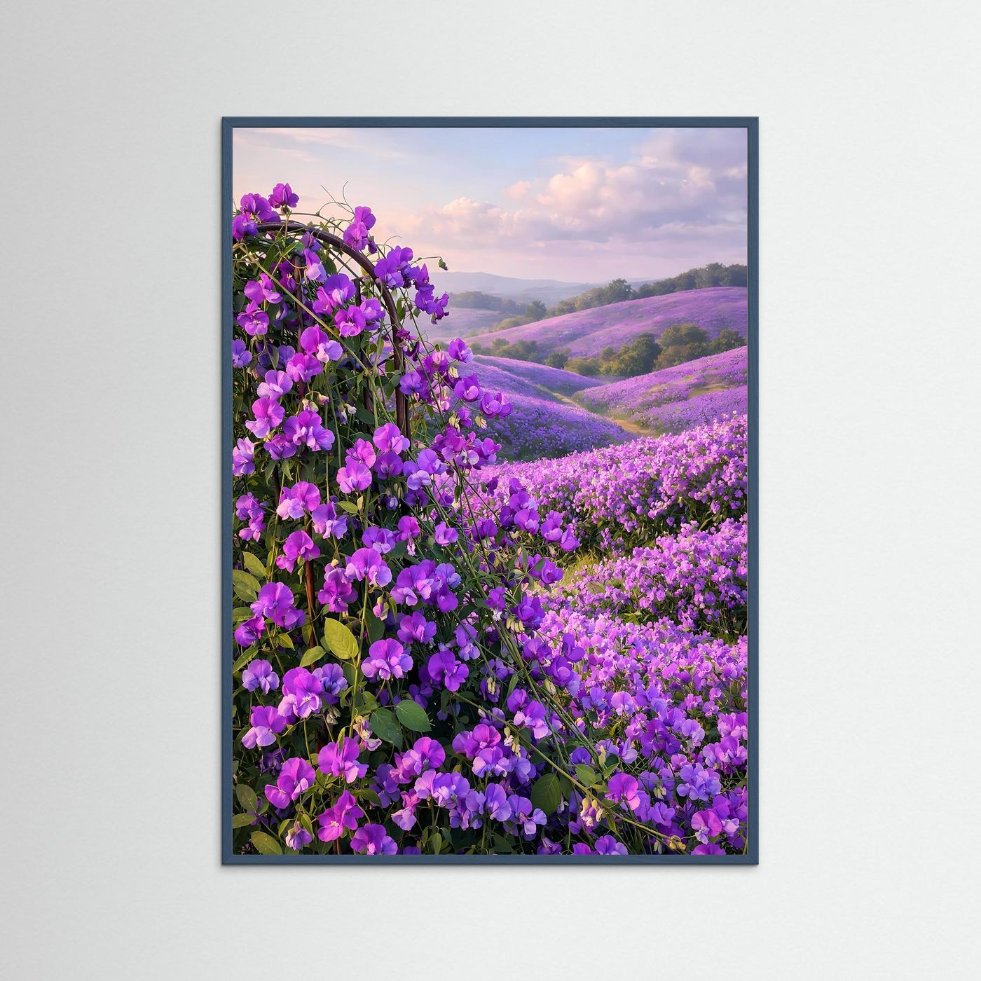Poster Wickenfeld am Torbogen | Violettes Hügellandschaft Wandbild