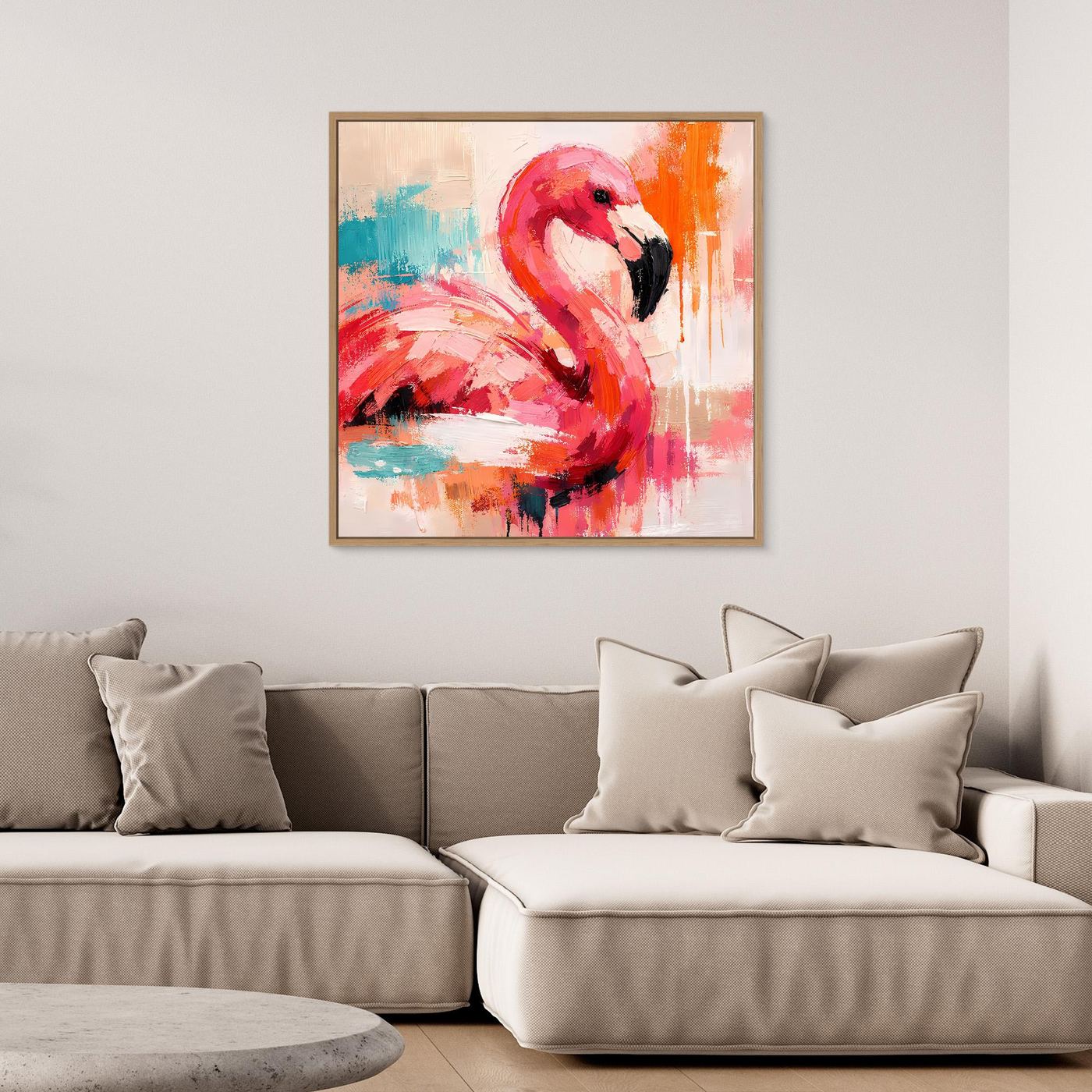 Wandbild mit abstraktem Flamingo in Pink und Orange, Holzrahmen in Eiche.