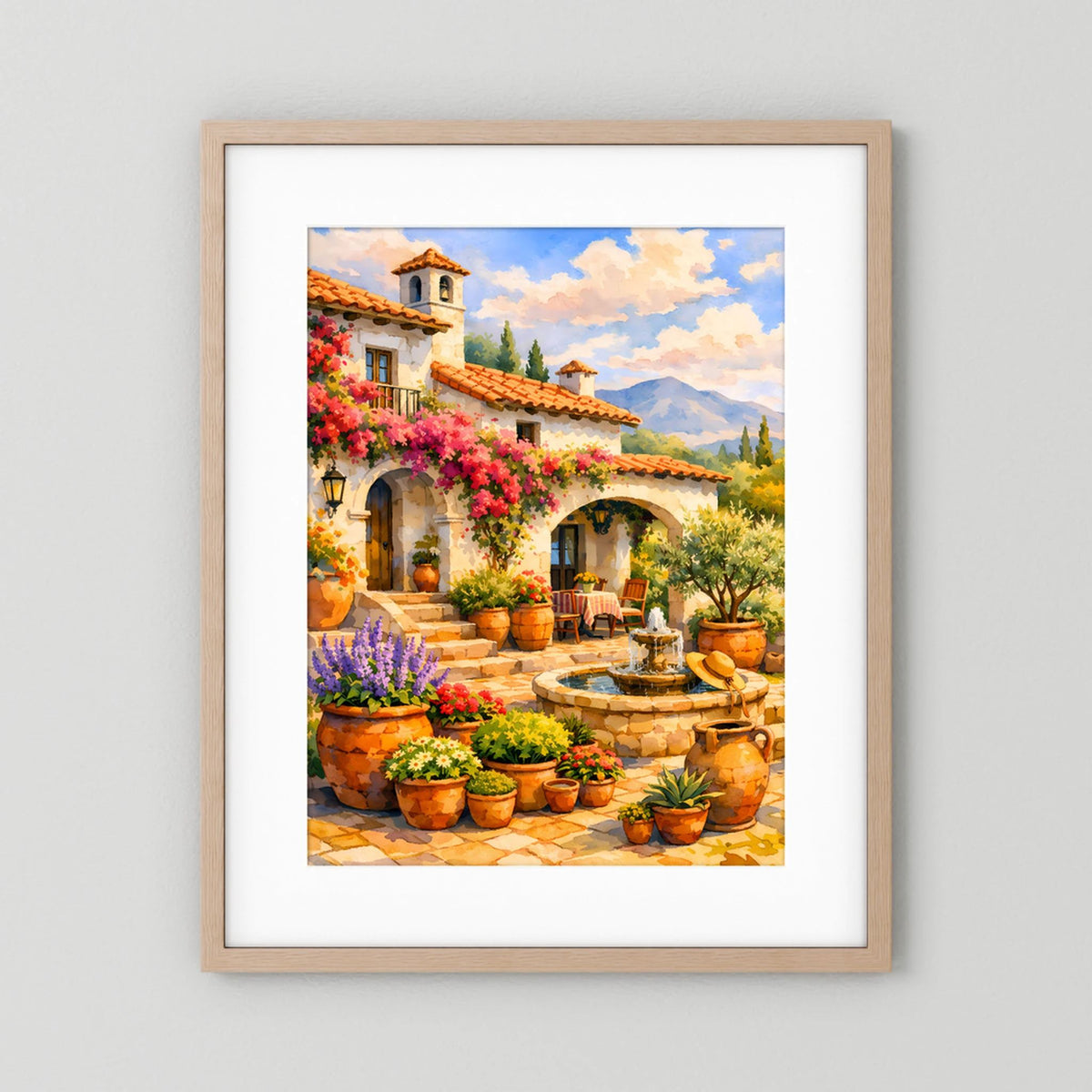 Hochformatiges Kunstposter mit mediterranem Innenhof, Blumen und Brunnen im beigen Holzrahmen